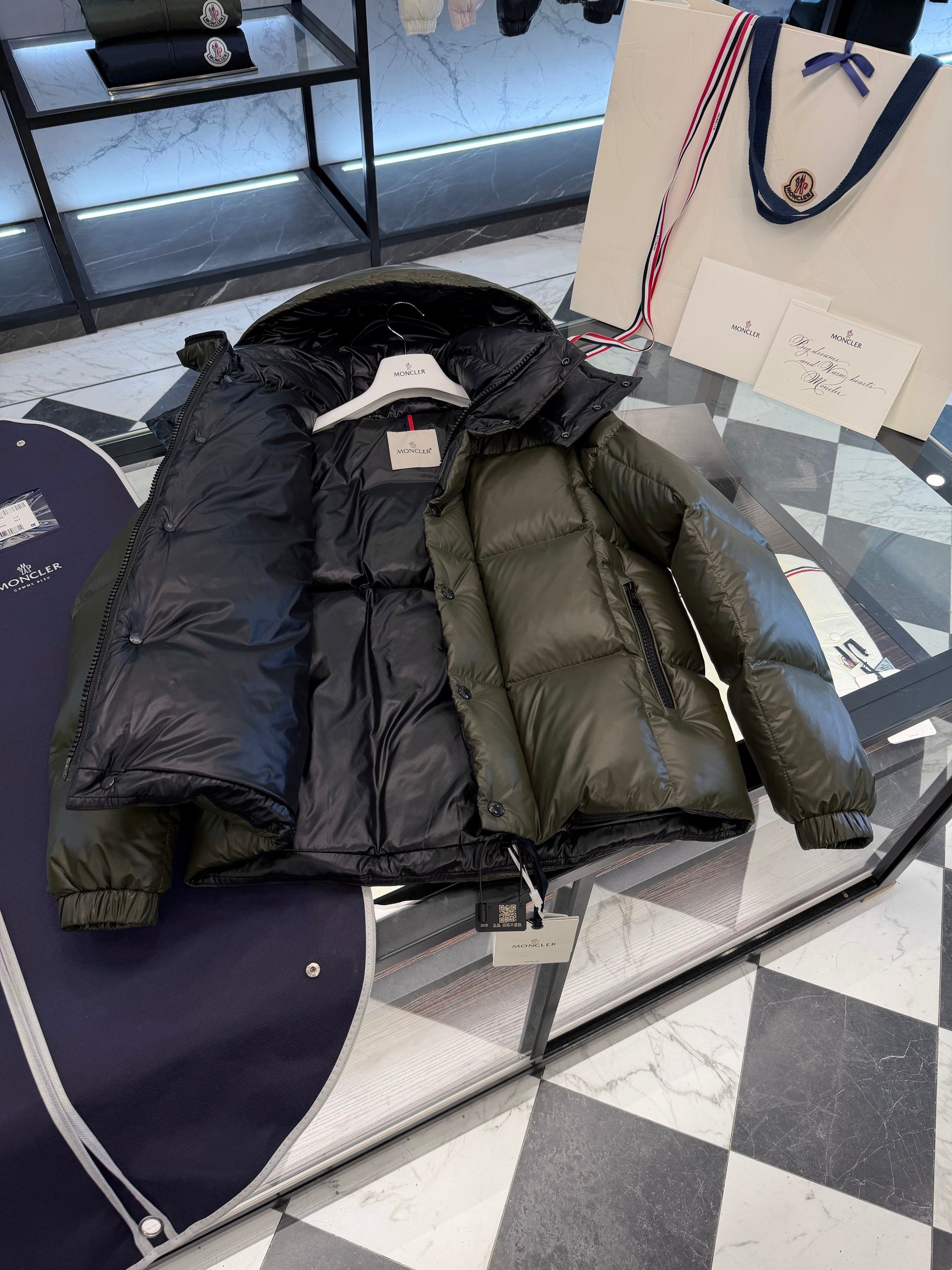 MONC PARANA JACKET