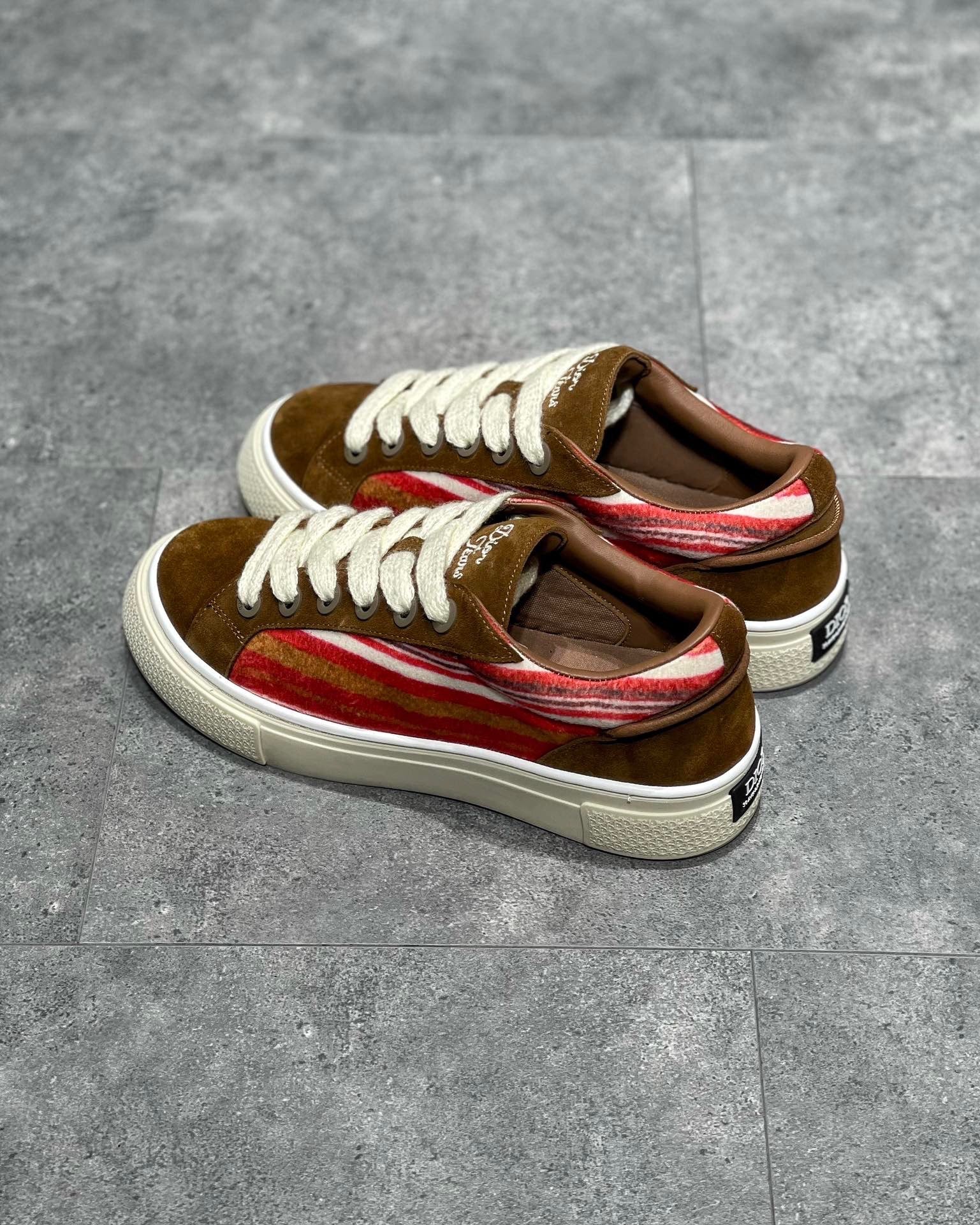 CD B33 SNEAKER