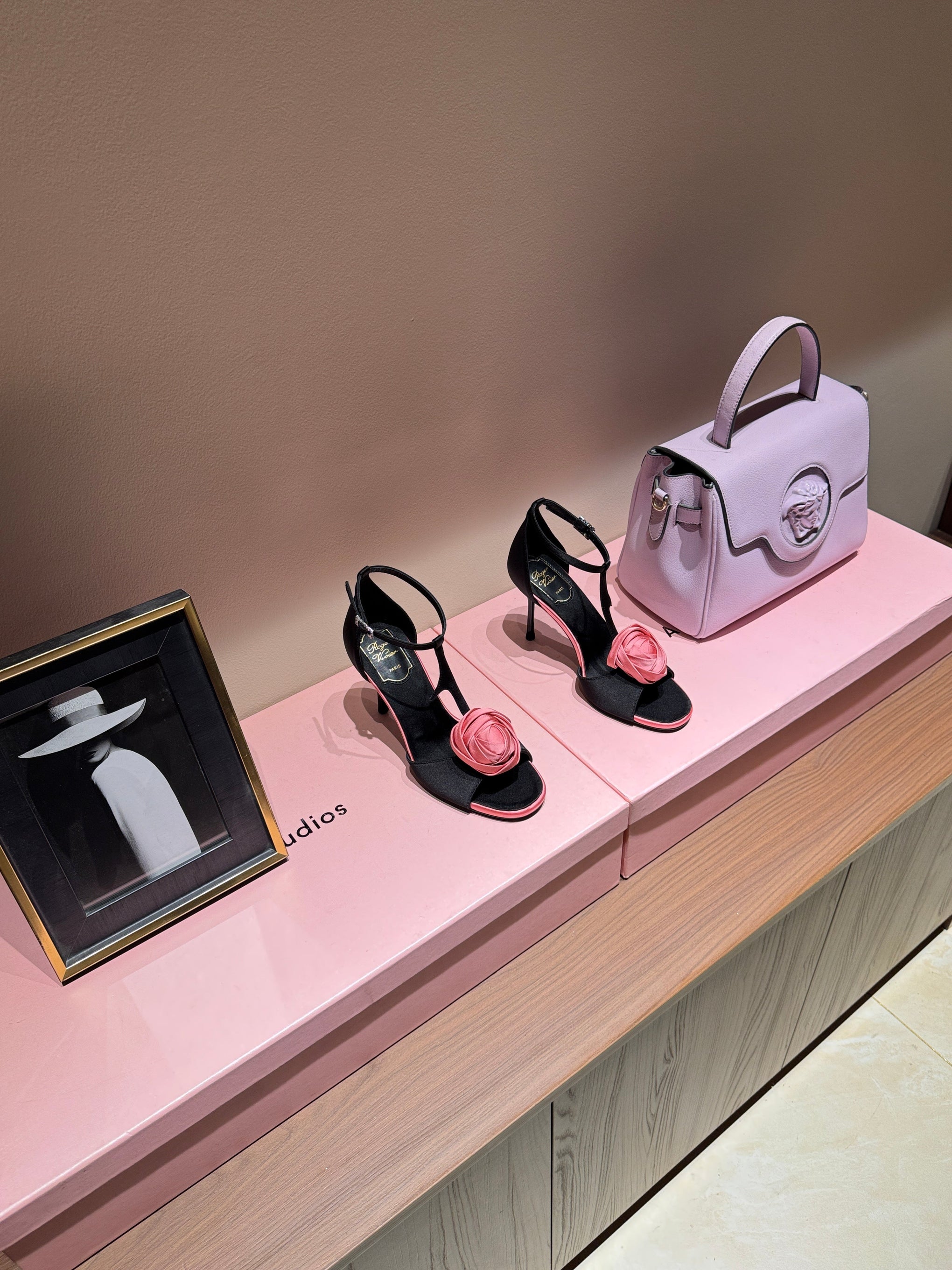 ROGER V HEELS
