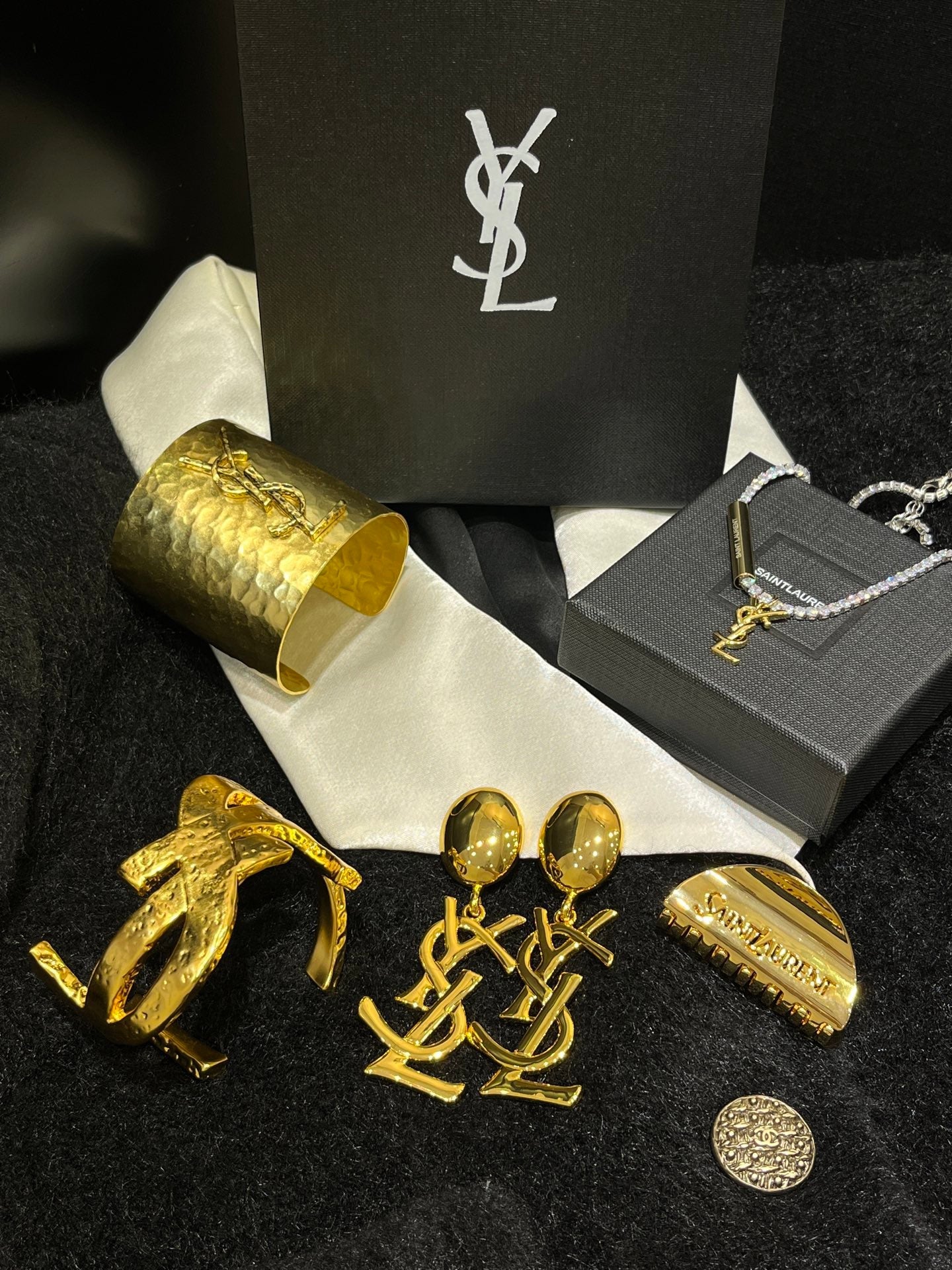 SL EARRINGS