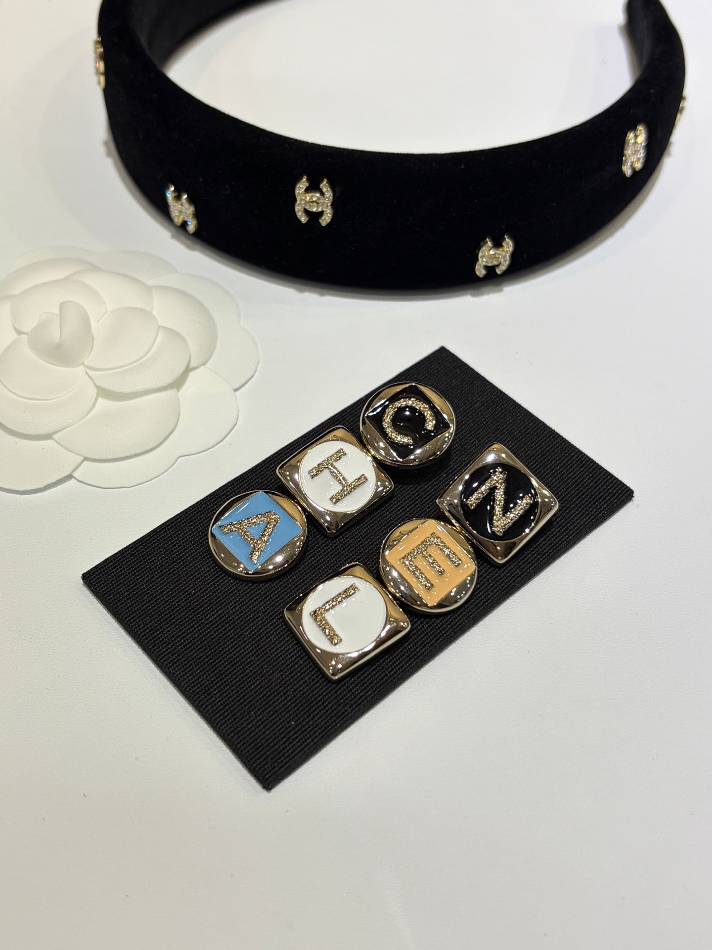 CC EARRINGS