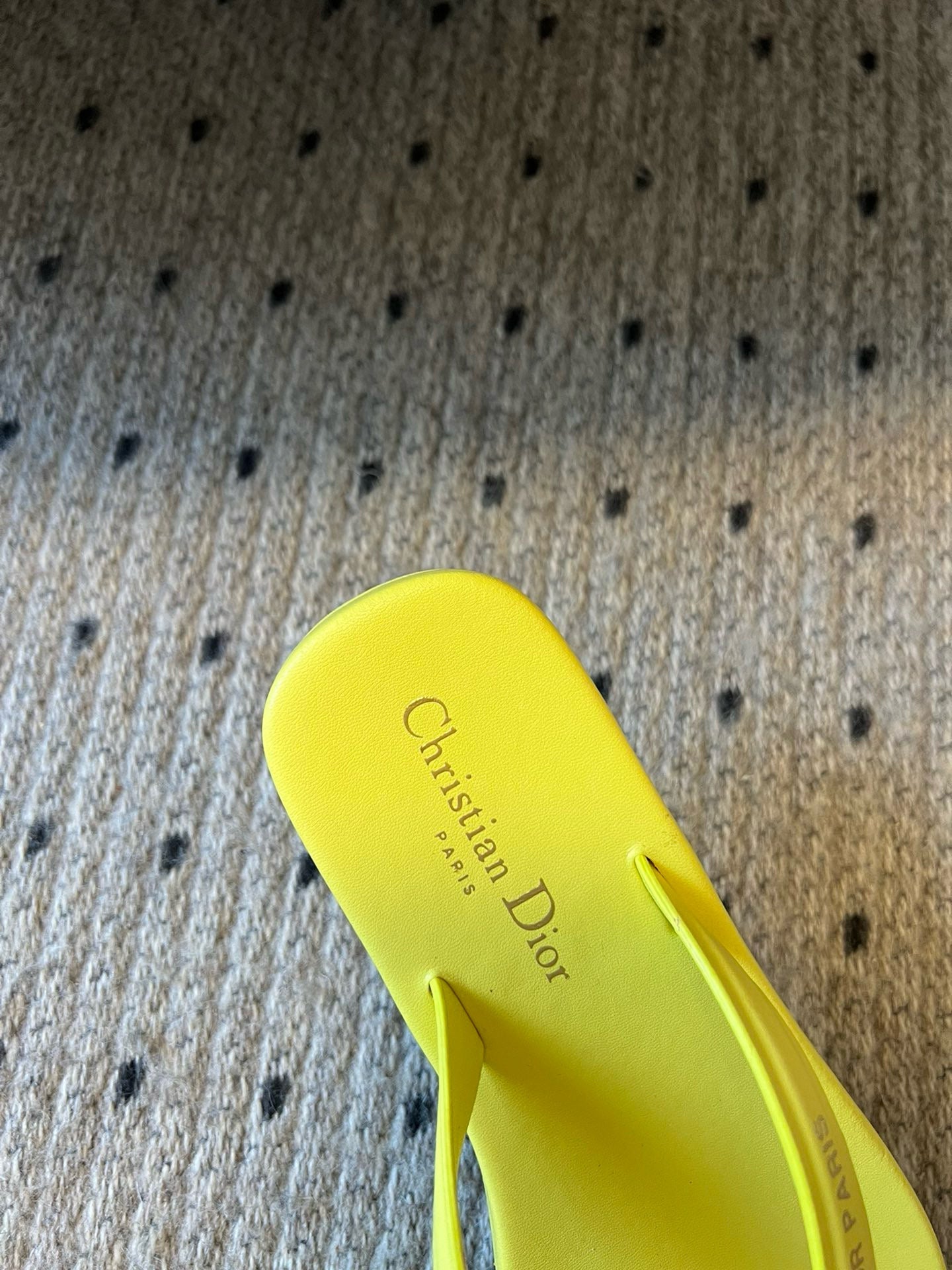 CD THONG SANDAL