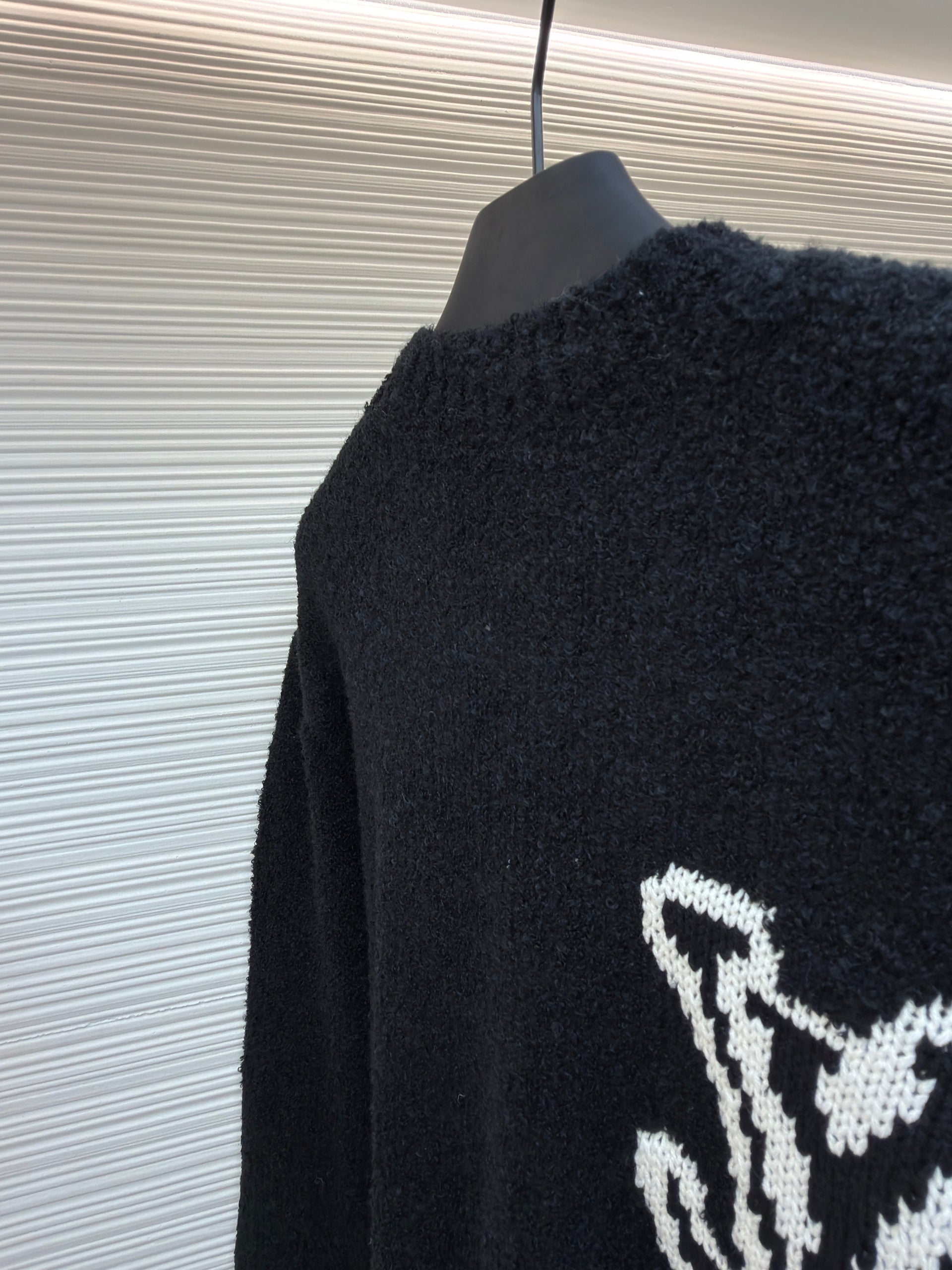 LOU JUMPER