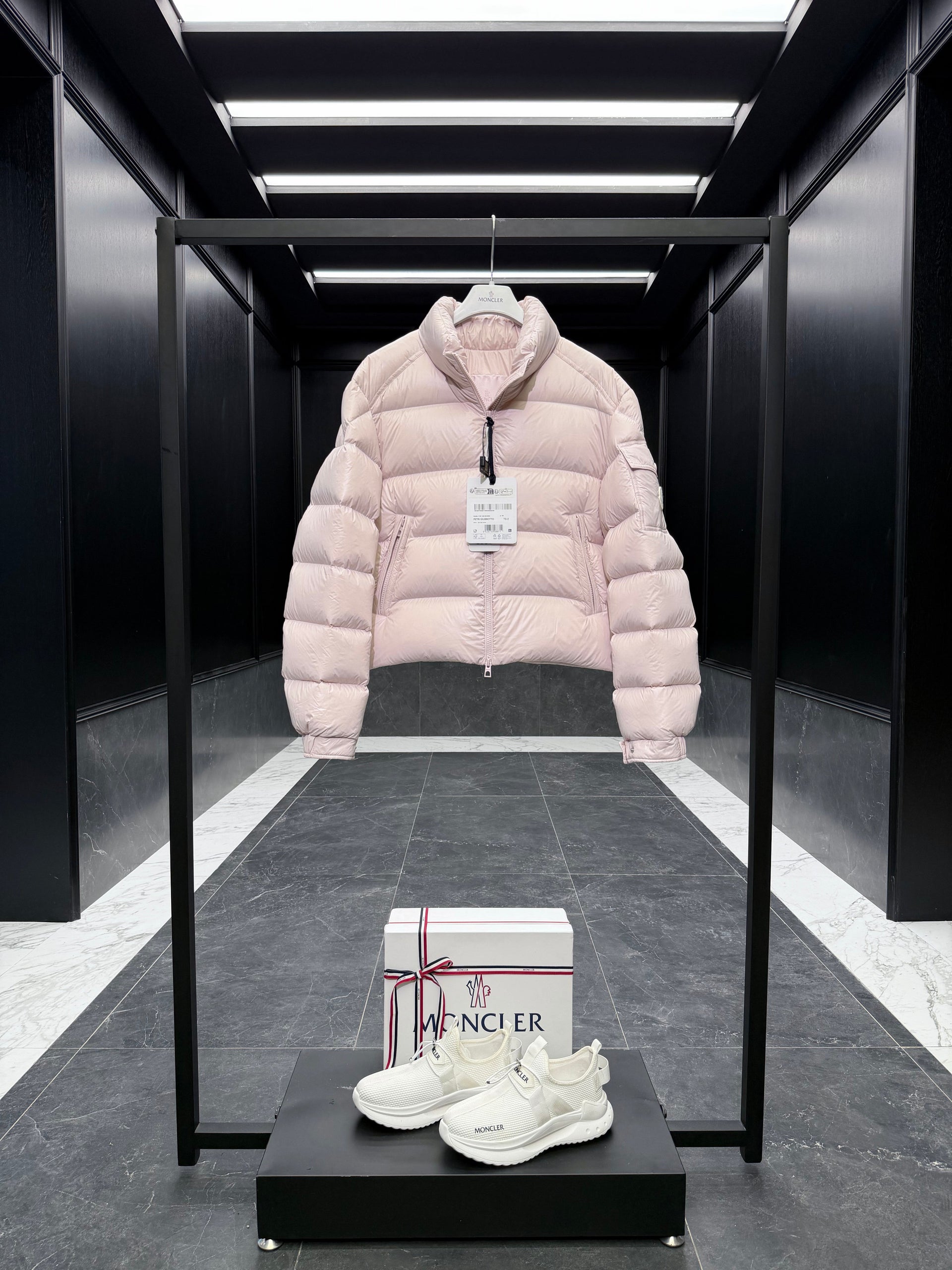 MONC PETRA JACKET