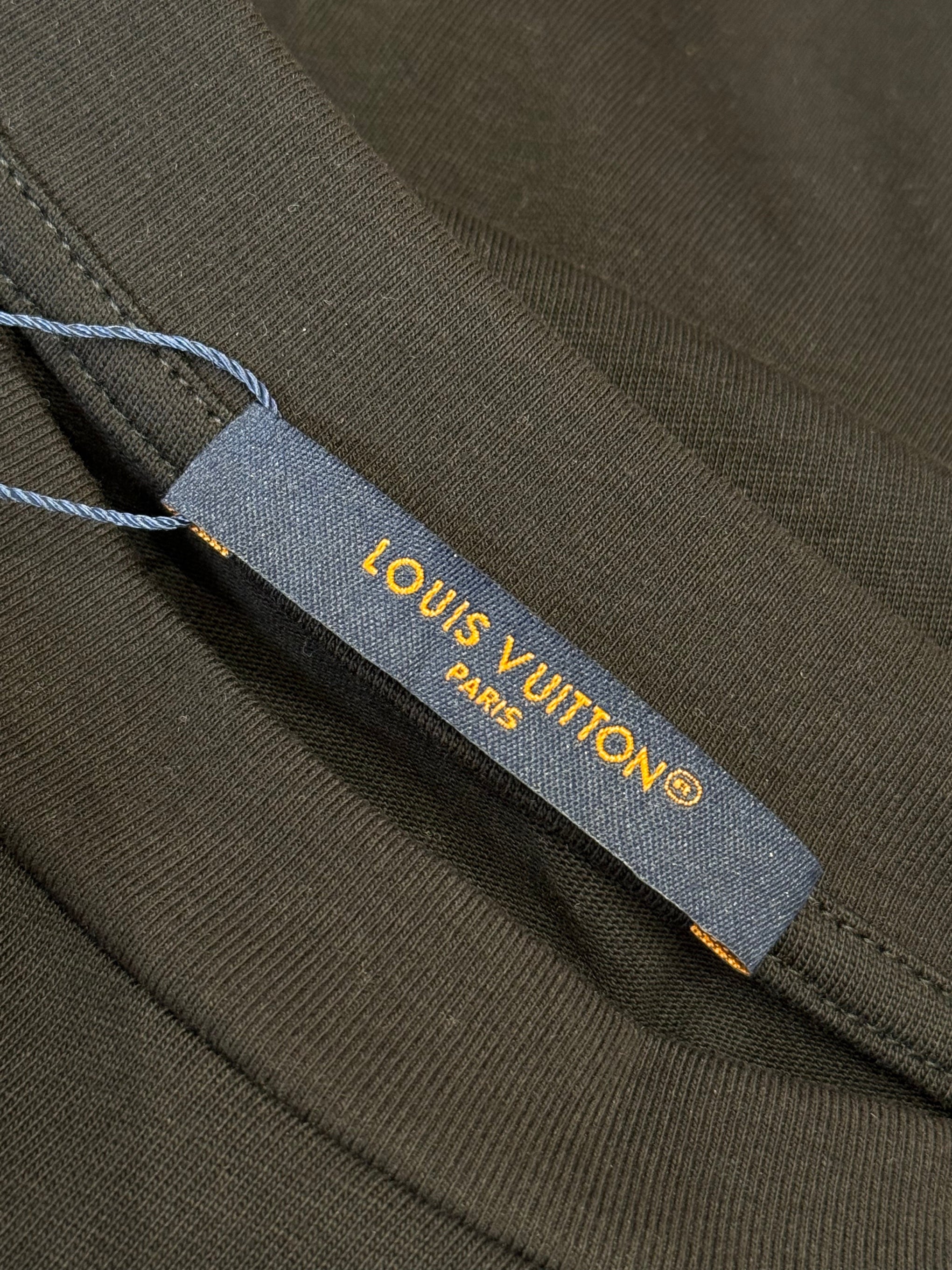 LOU T-SHIRT