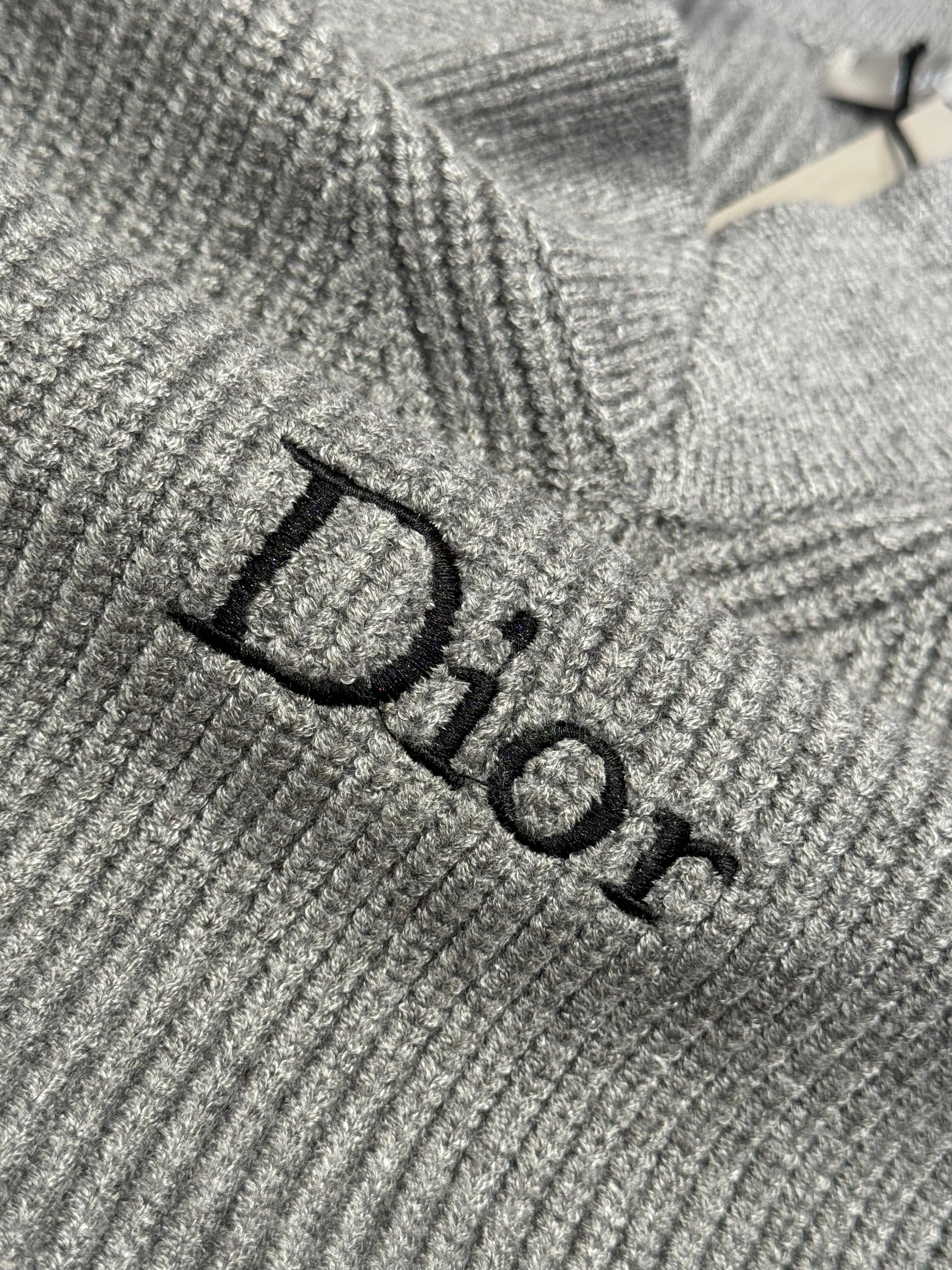 CD JUMPER