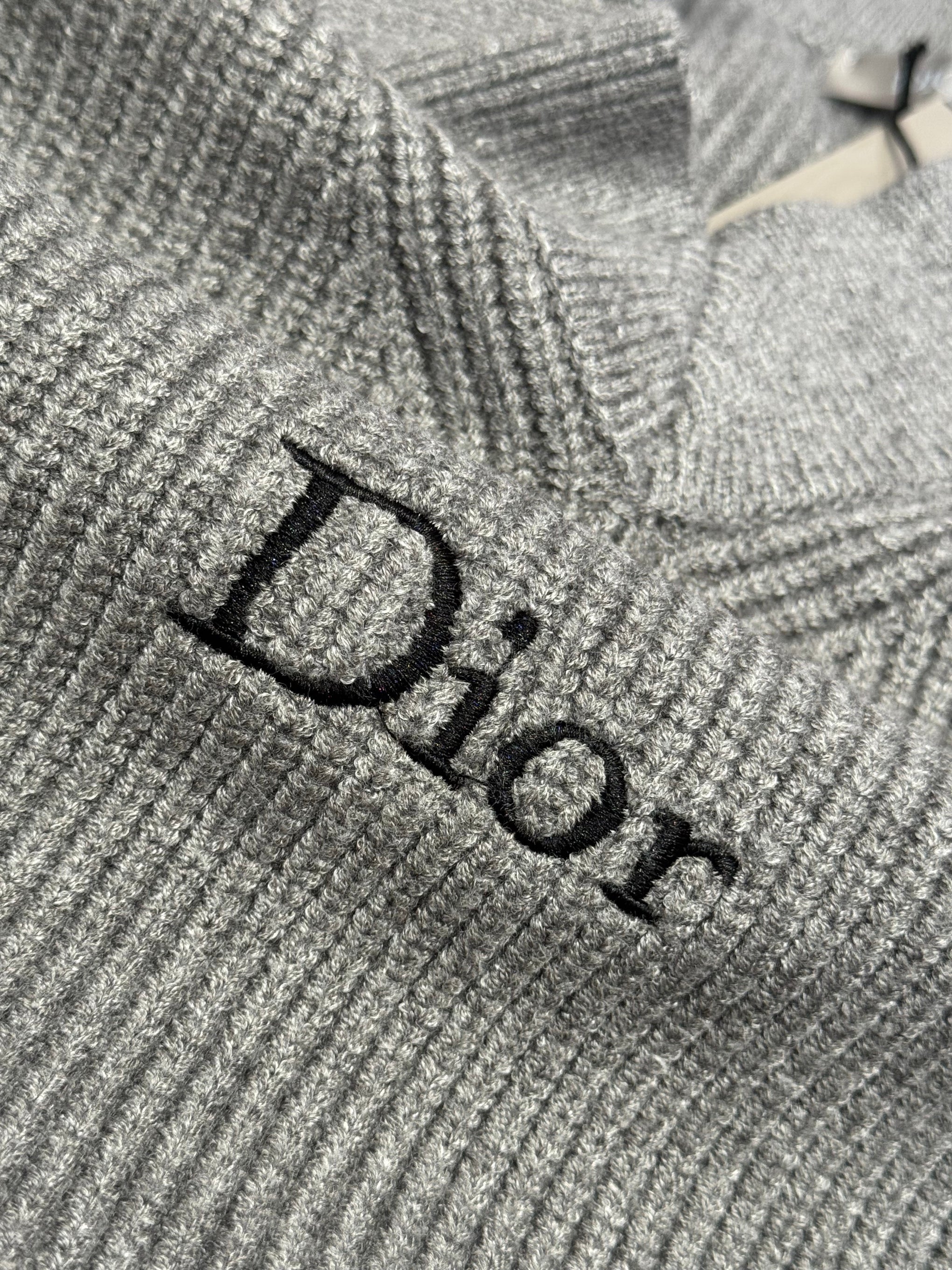 CD JUMPER