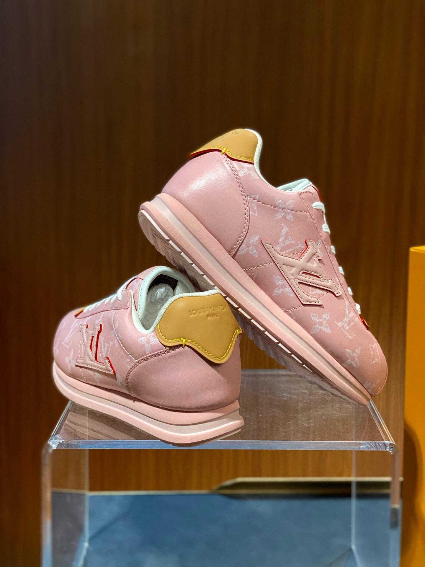 LOU BUTTERSOFT SNEAKERS