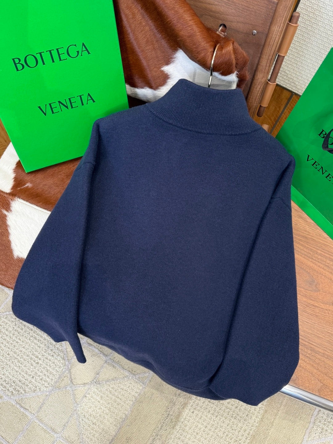 BOTT V JUMPER