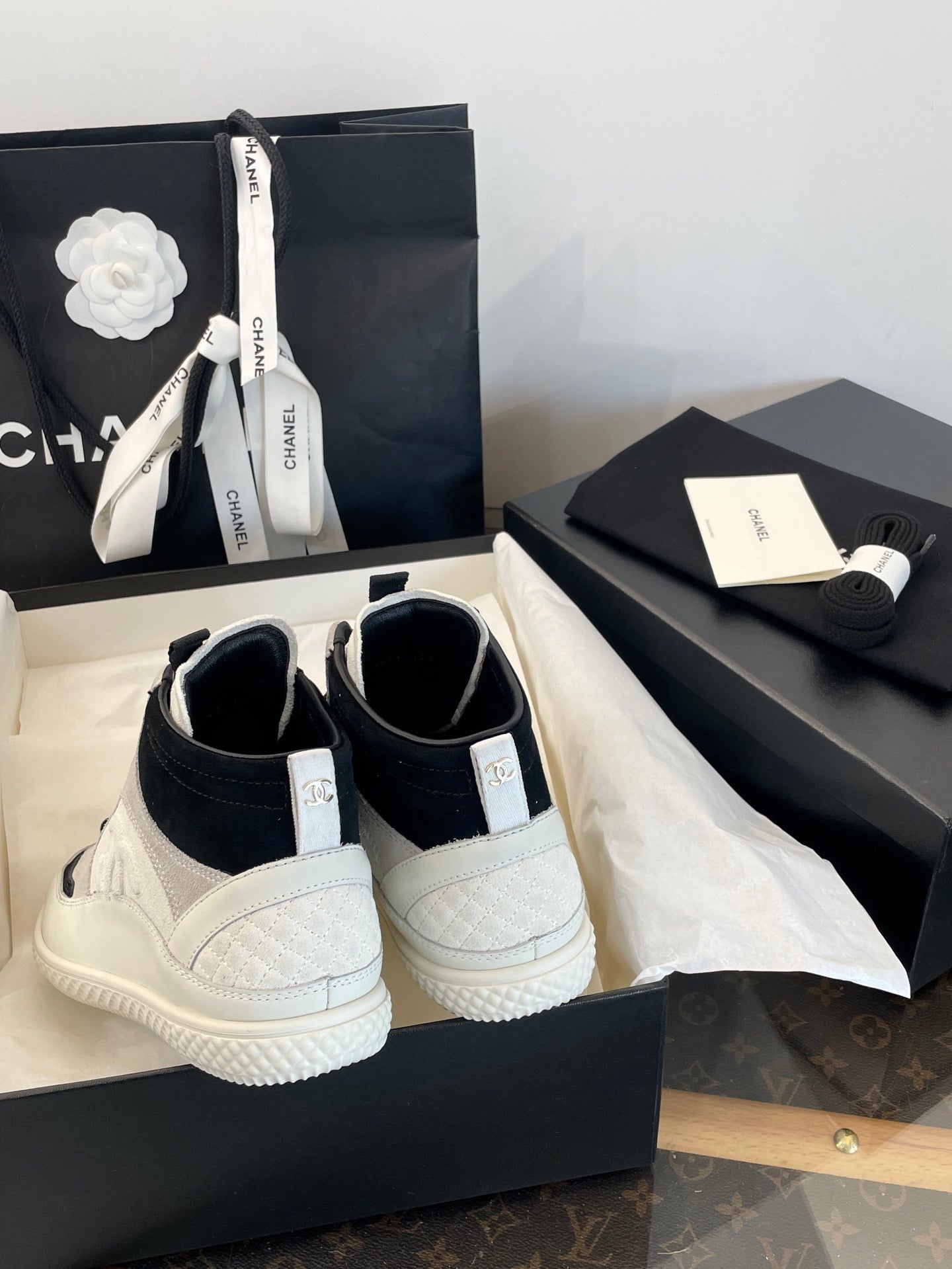 CC SNEAKER