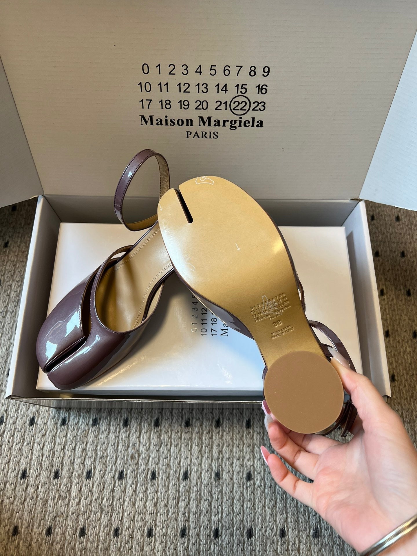 MAISON M TABI PUMPS