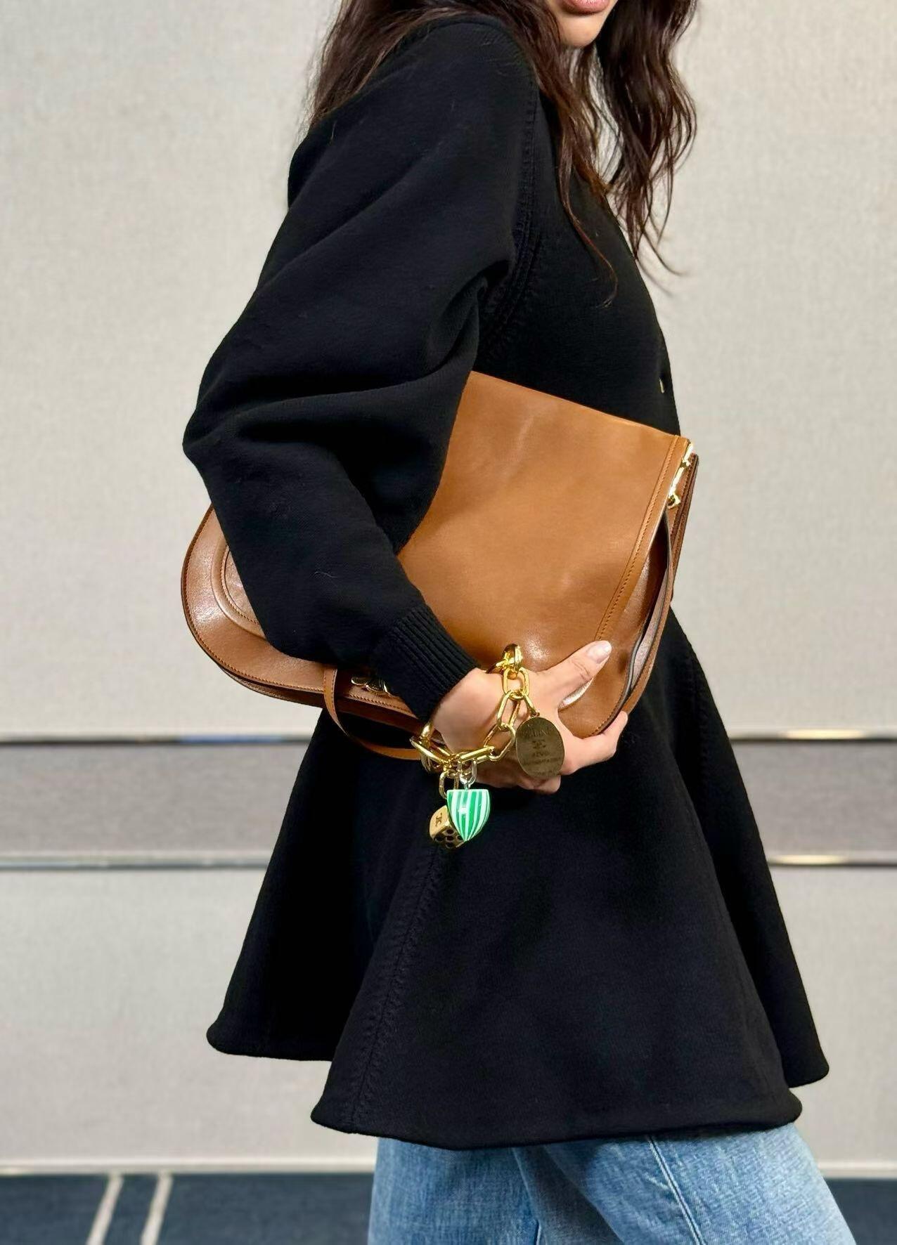 CEL TRIOMPHE BESACE BAG