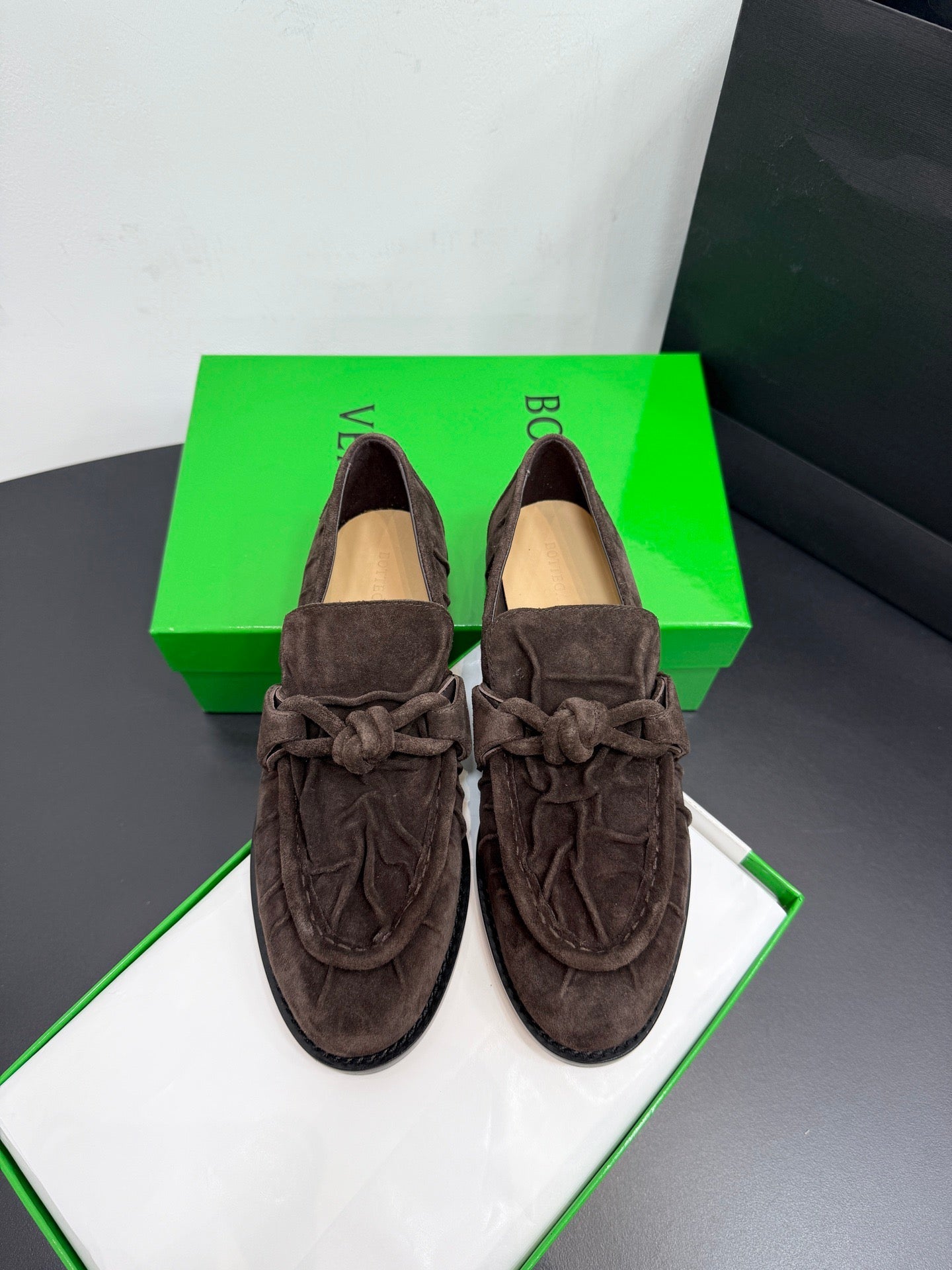 BOTT V LOAFERS