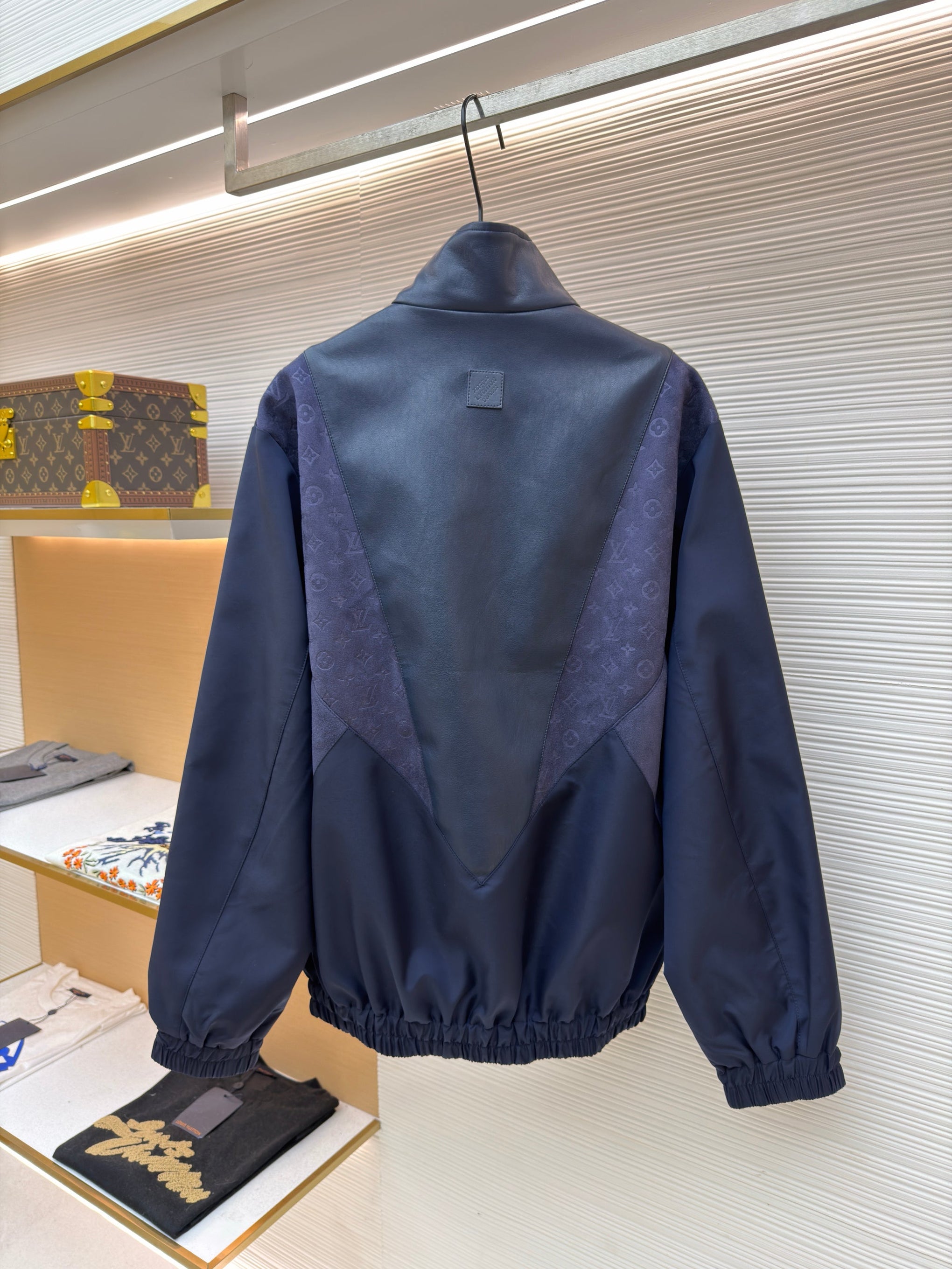 LOU JACKET