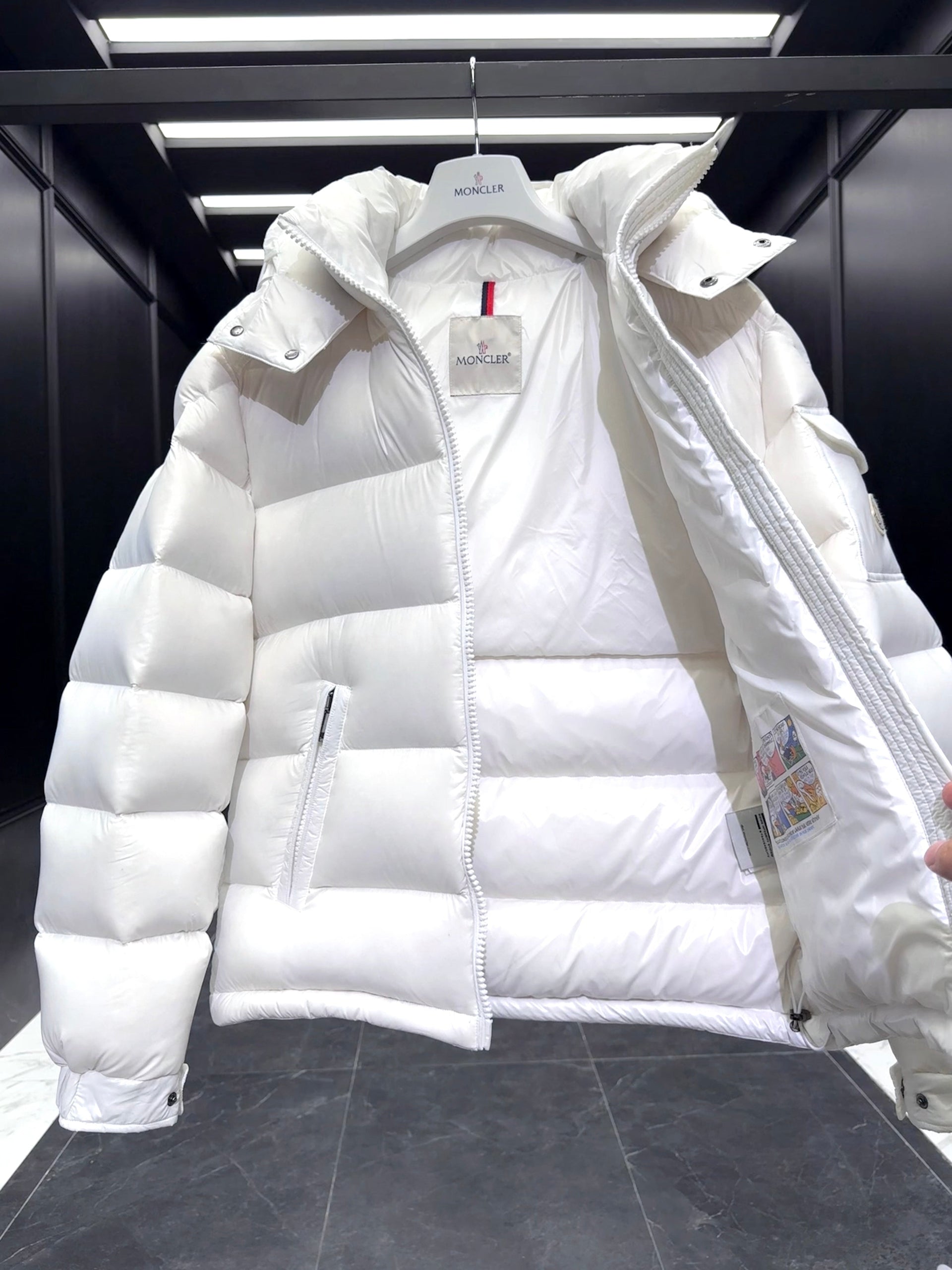 MONC MAIRE JACKET