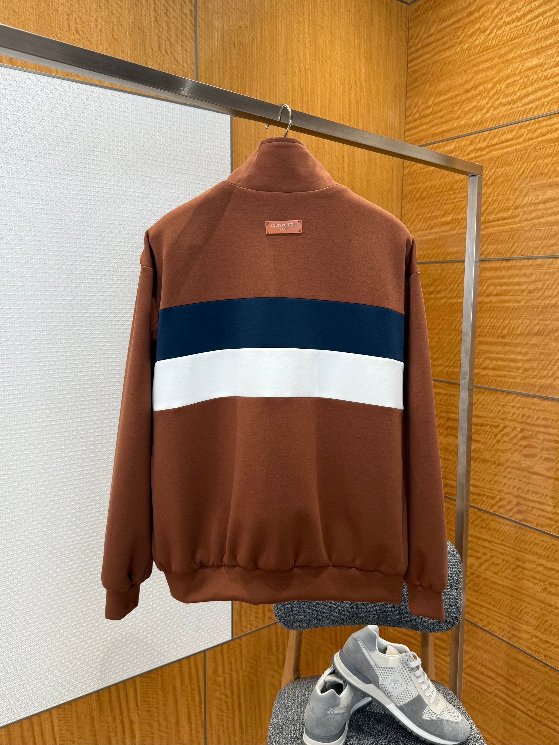LOU JACKET