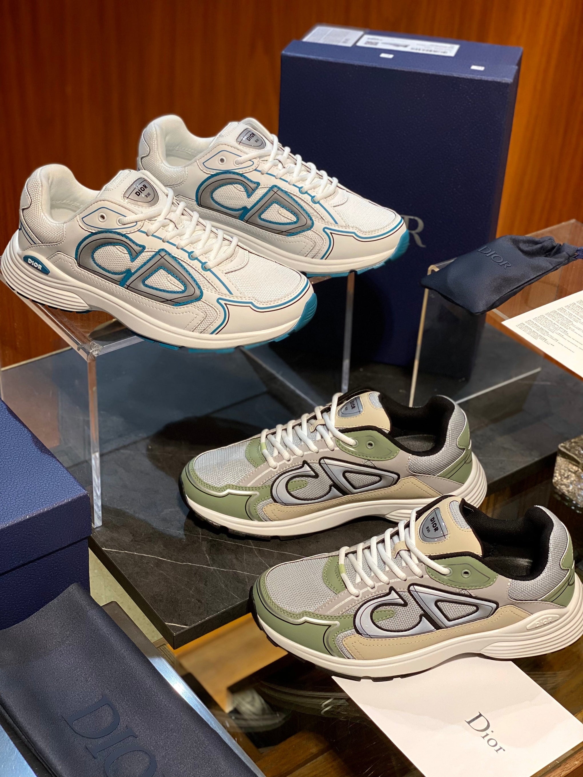 CD B30 SNEAKER