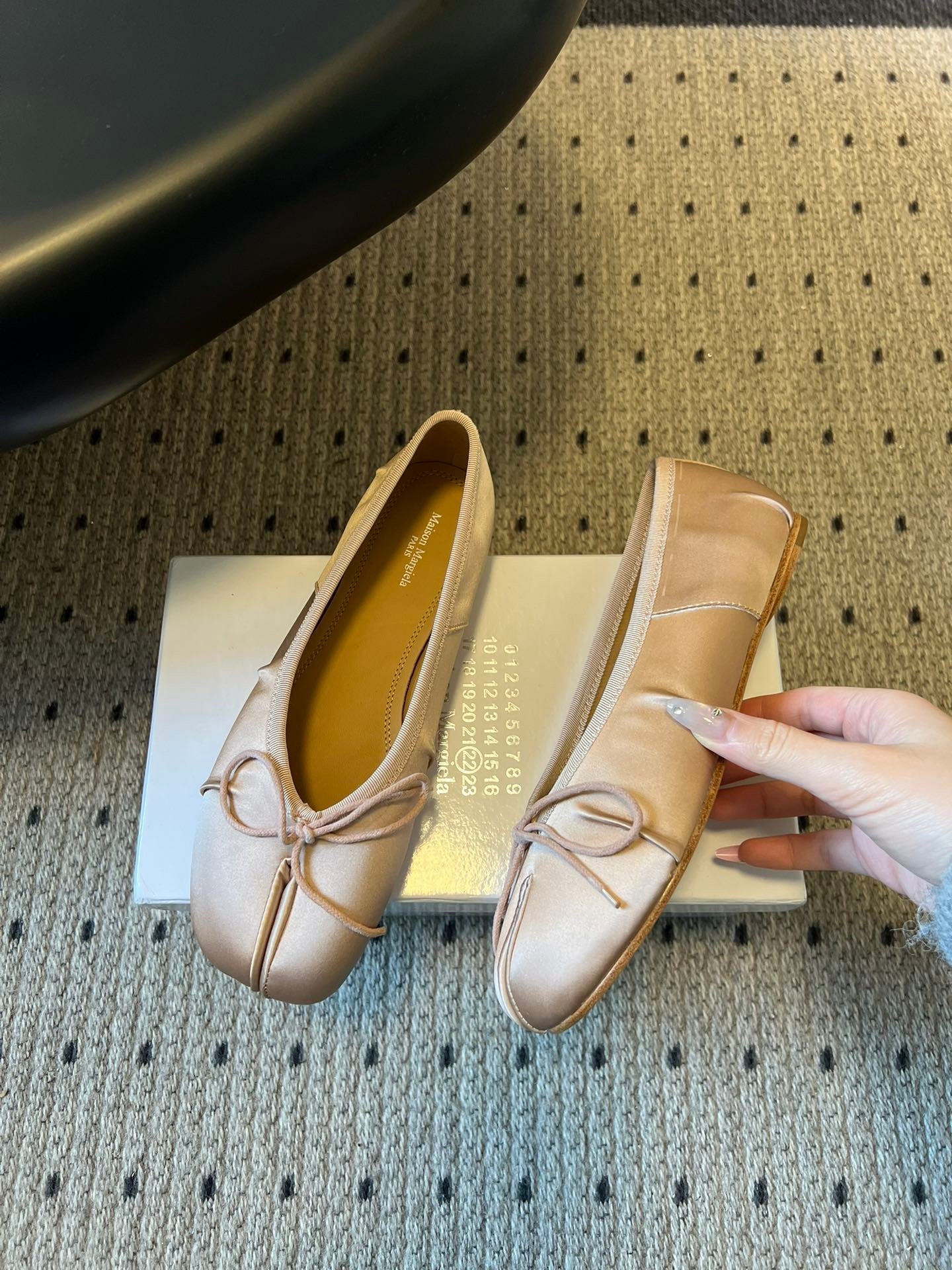 MAISON M TABI BALLET FLATS
