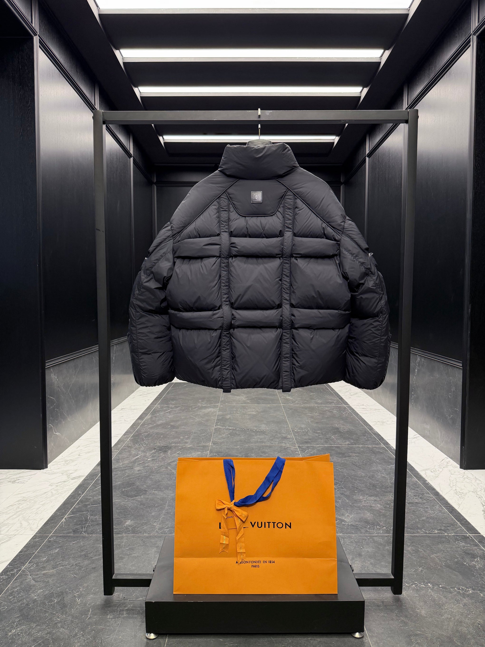 LOU PUFFER JACKET