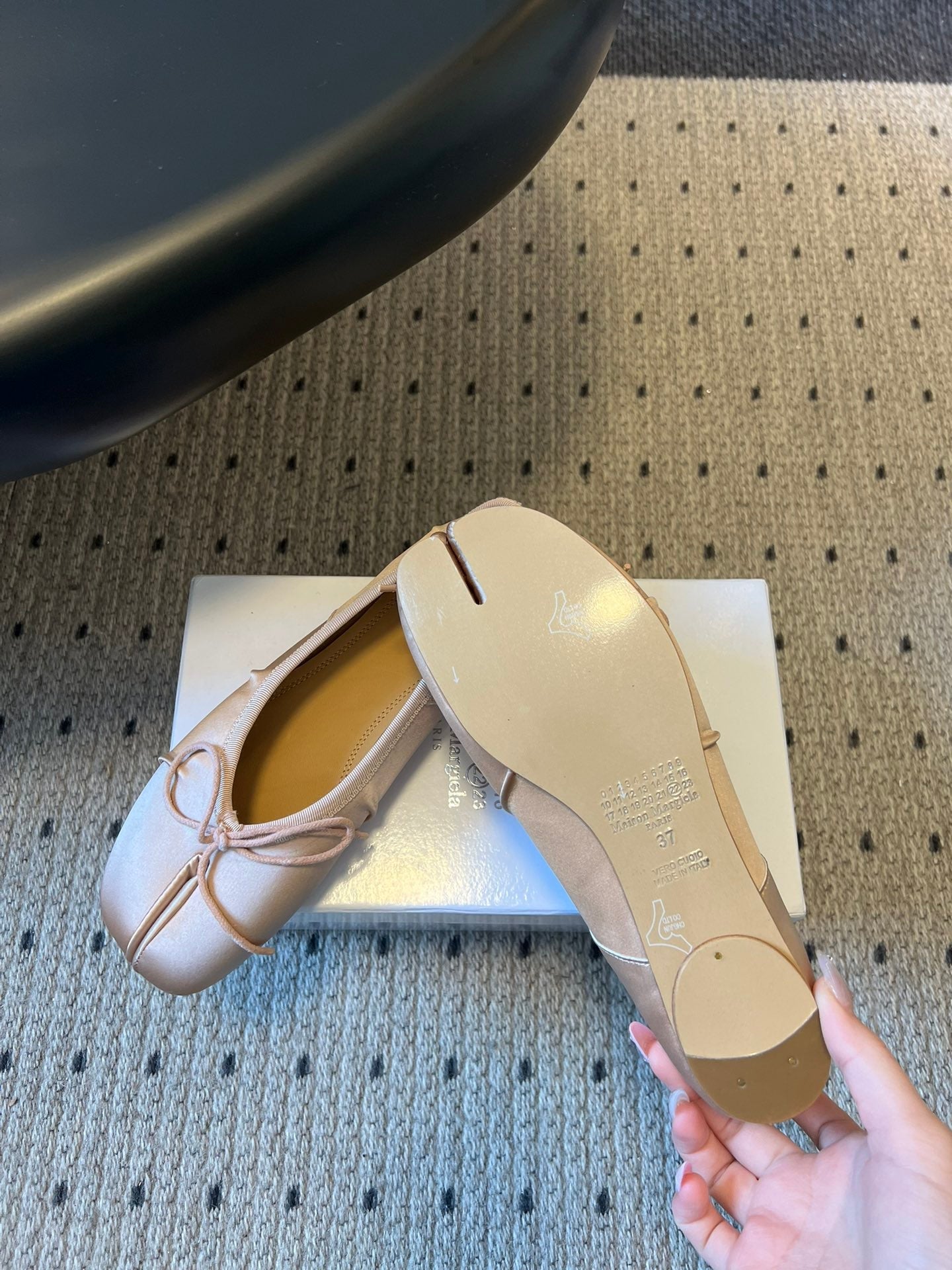 MAISON M TABI BALLET FLATS