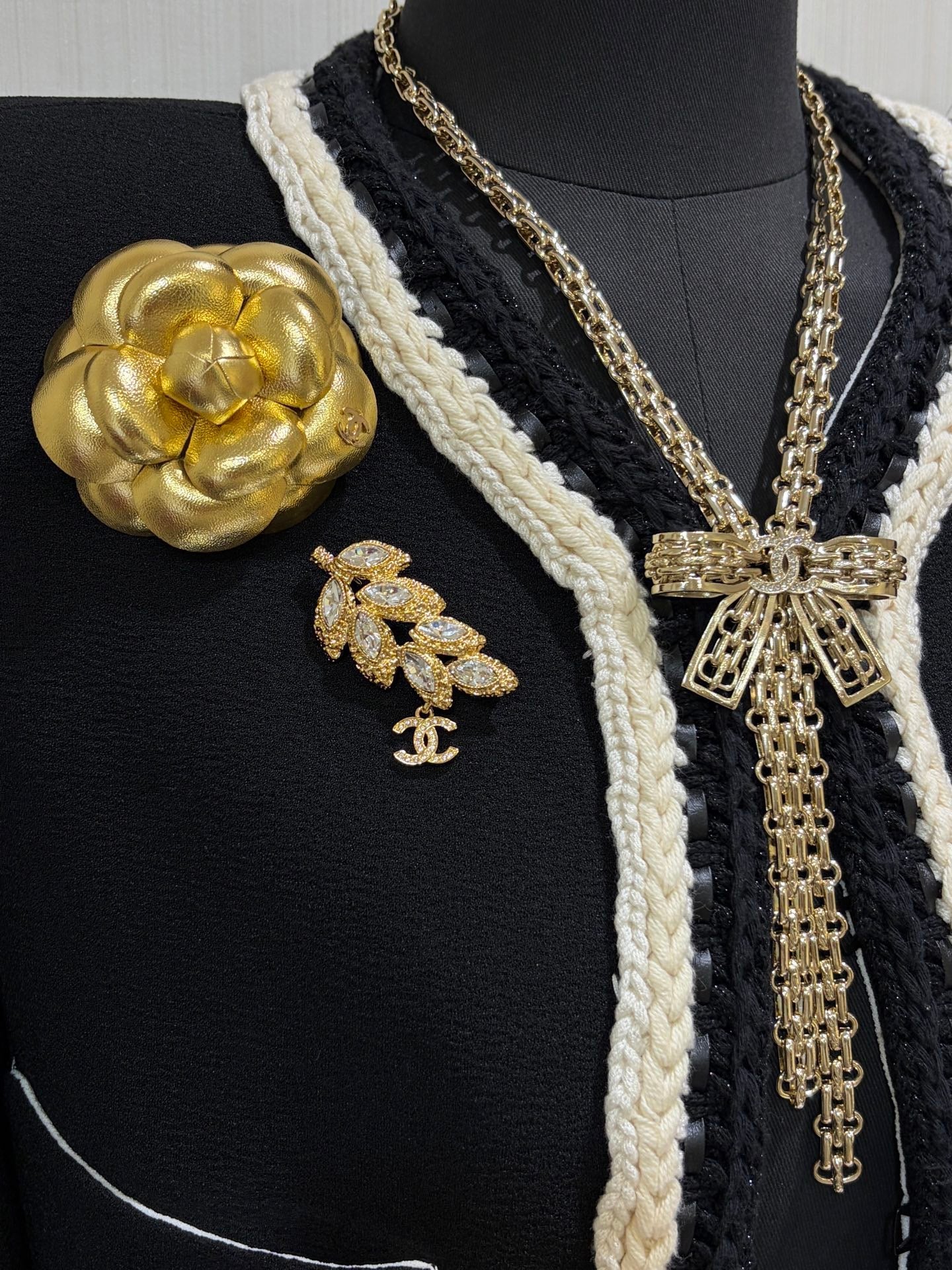 CC BROOCHE