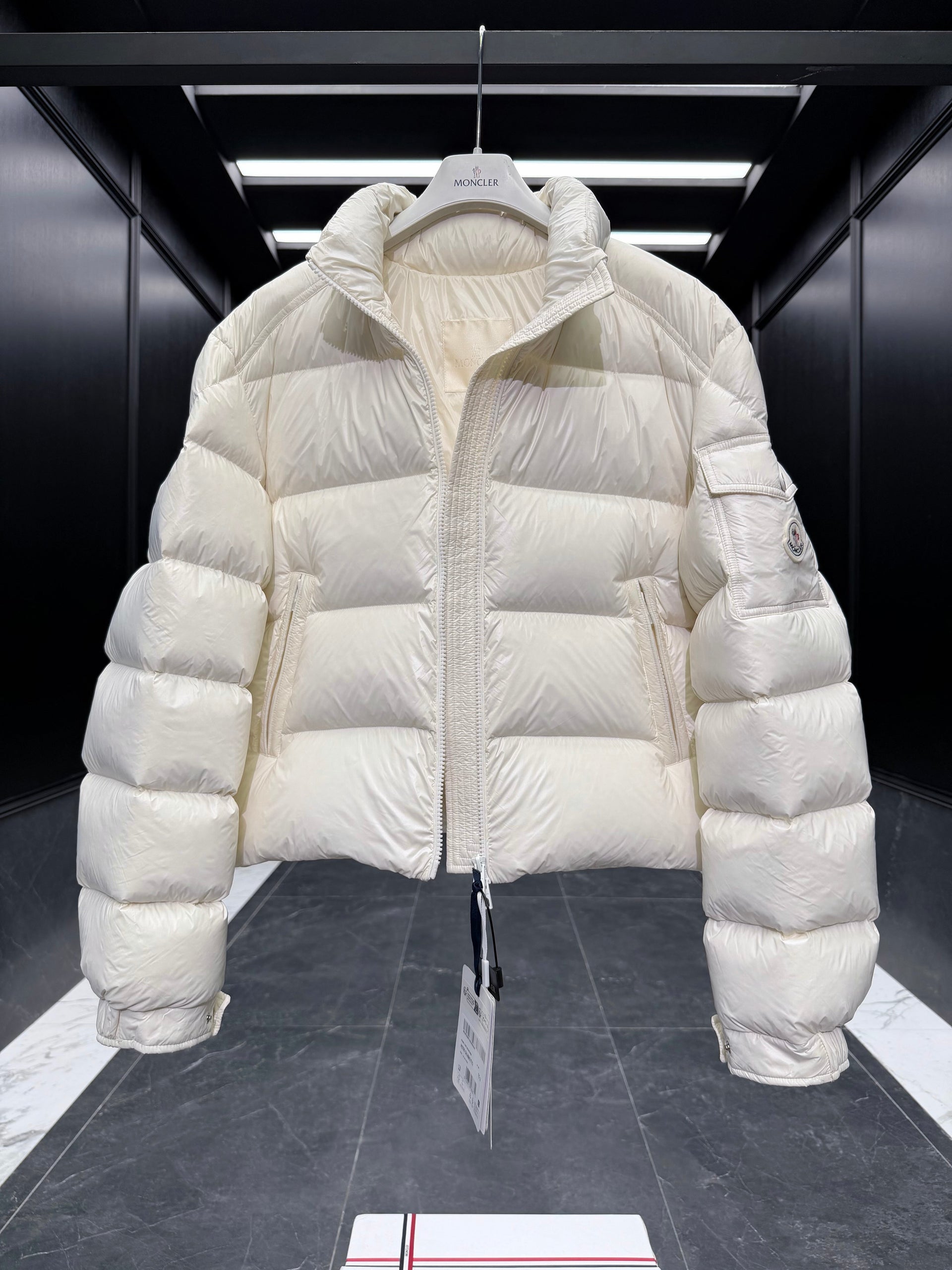 MONC PETRA JACKET