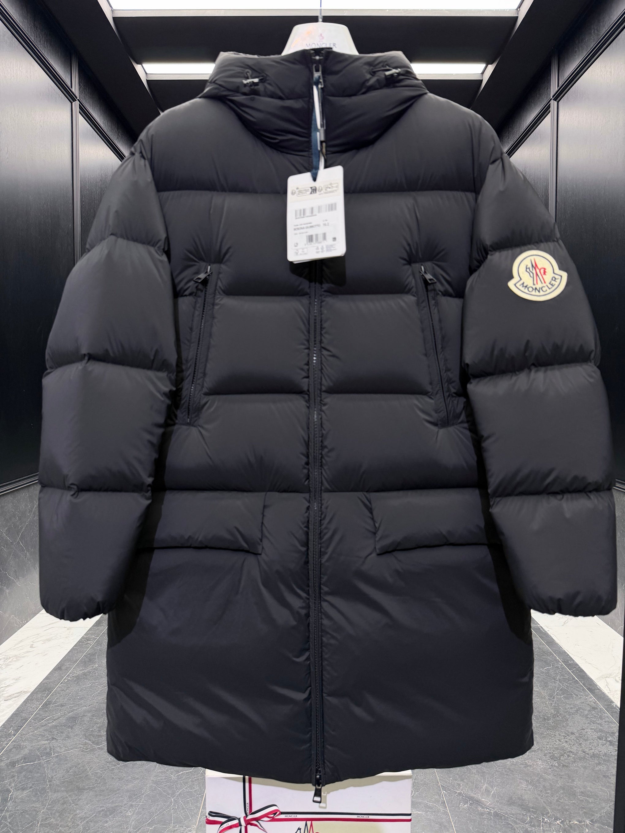 MONC BOSONA COAT