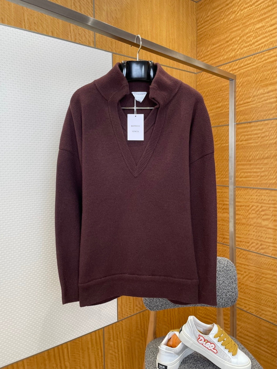 BOTT V JUMPER