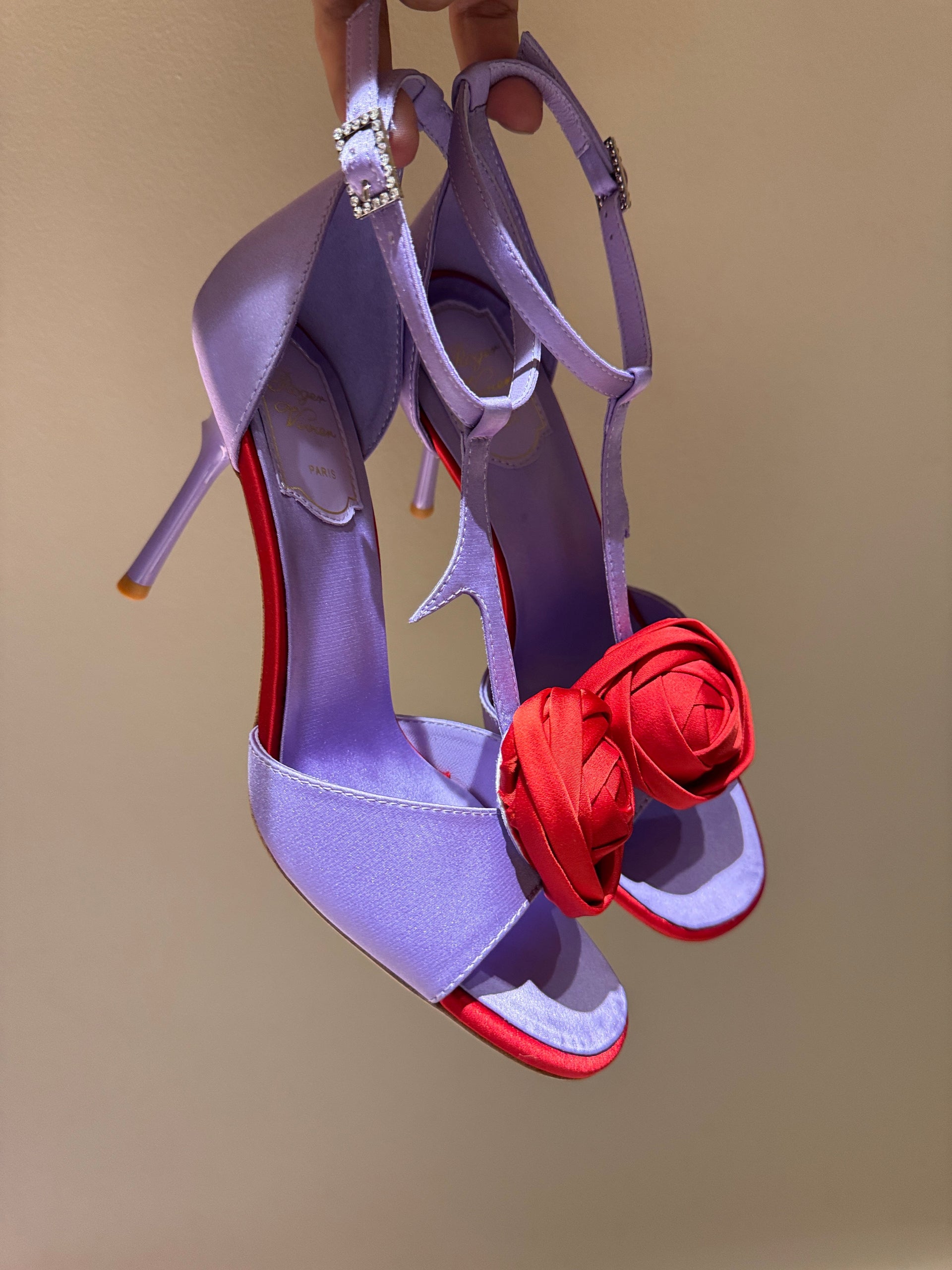 ROGER V HEELS
