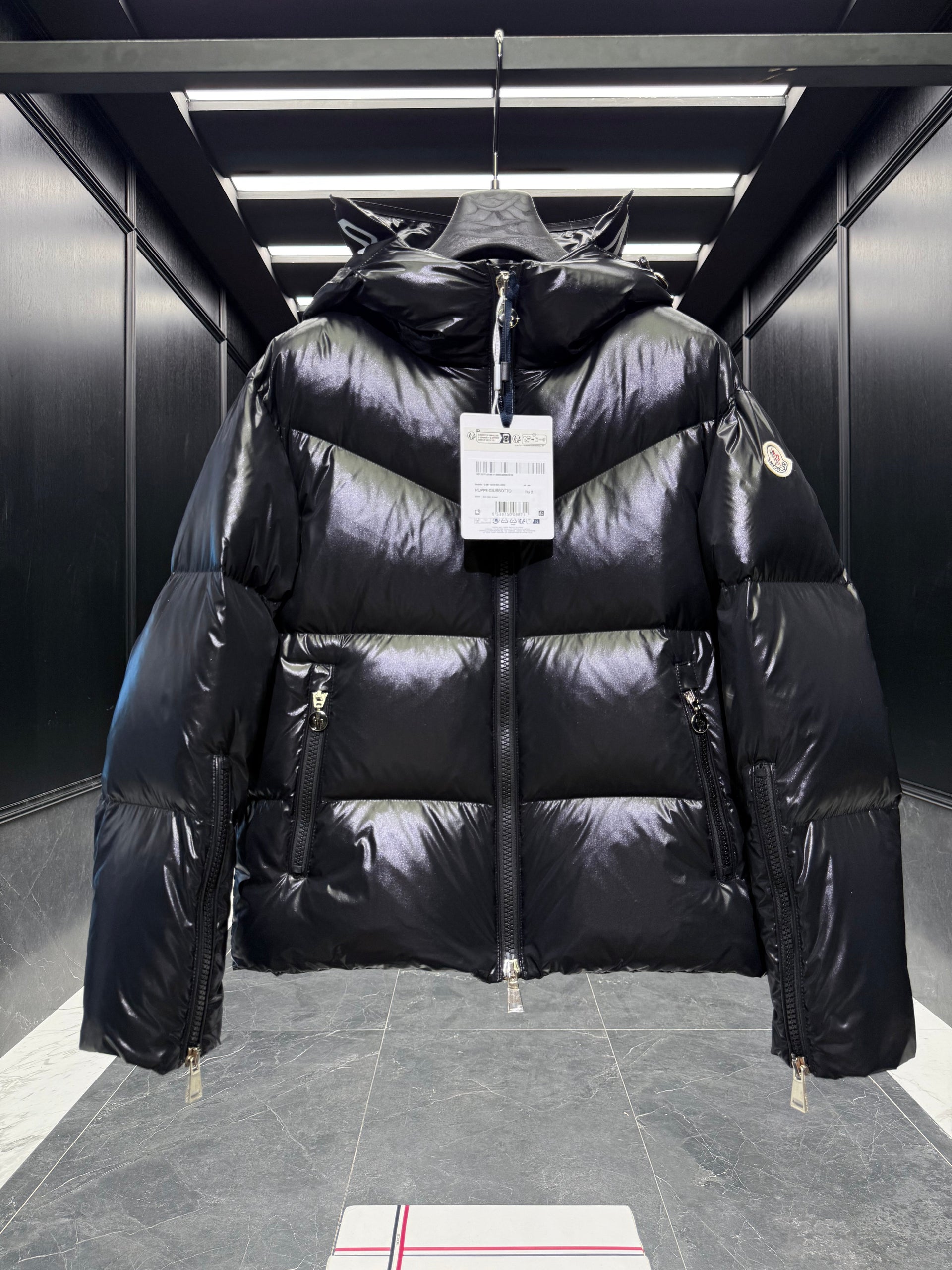 MONC HUPPE JACKET