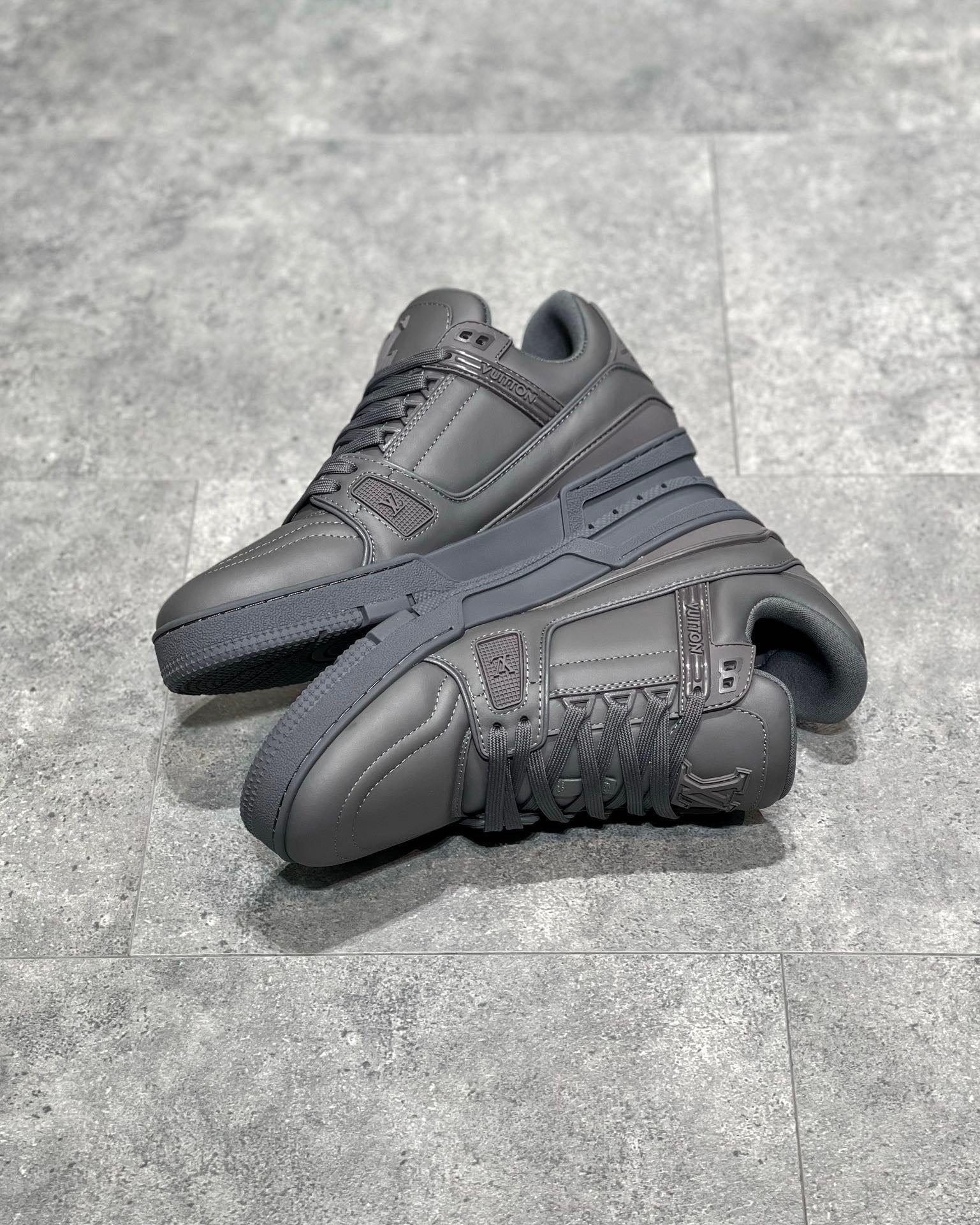 LOU TRAINERS