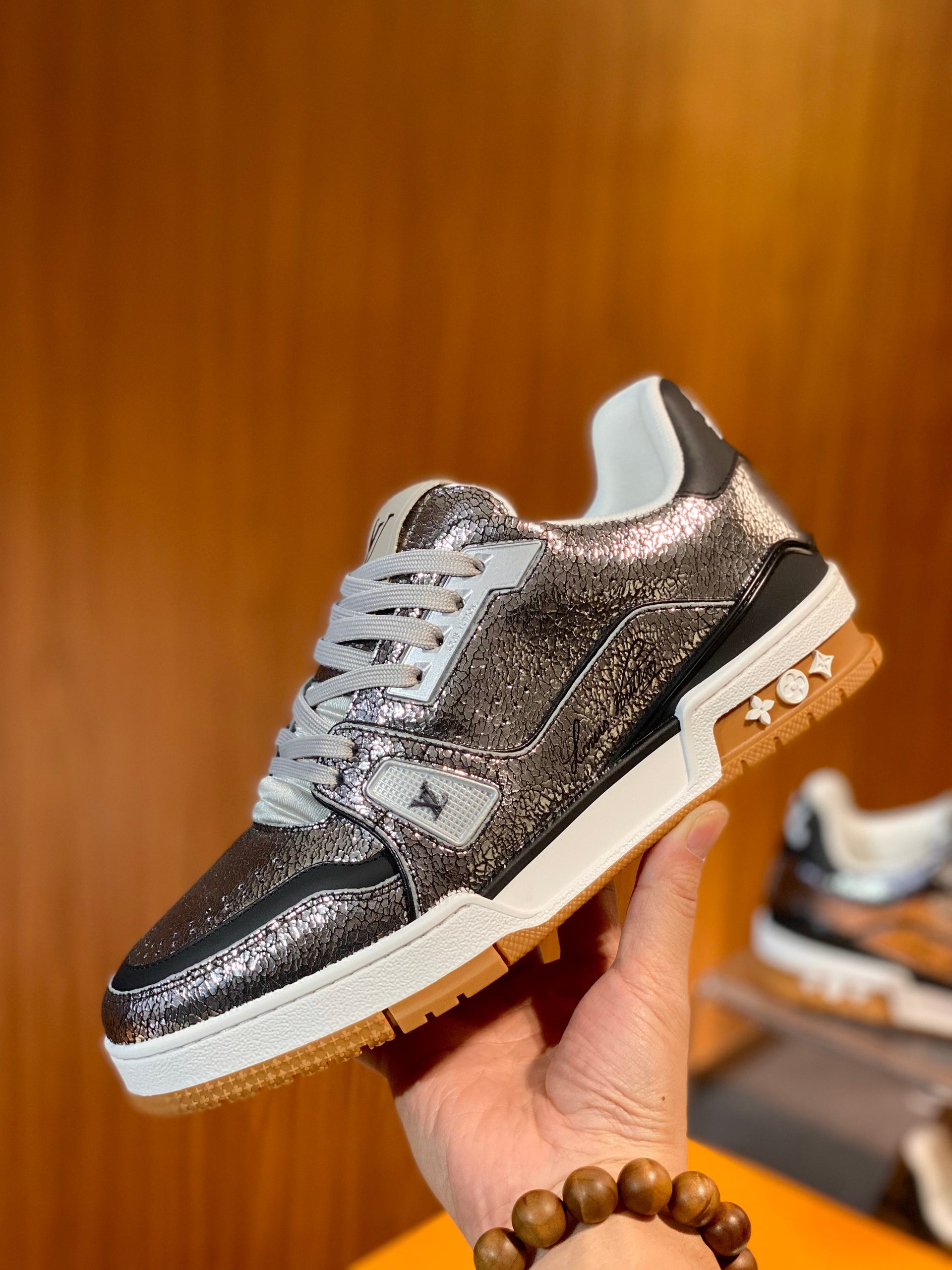 LOU TRAINERS