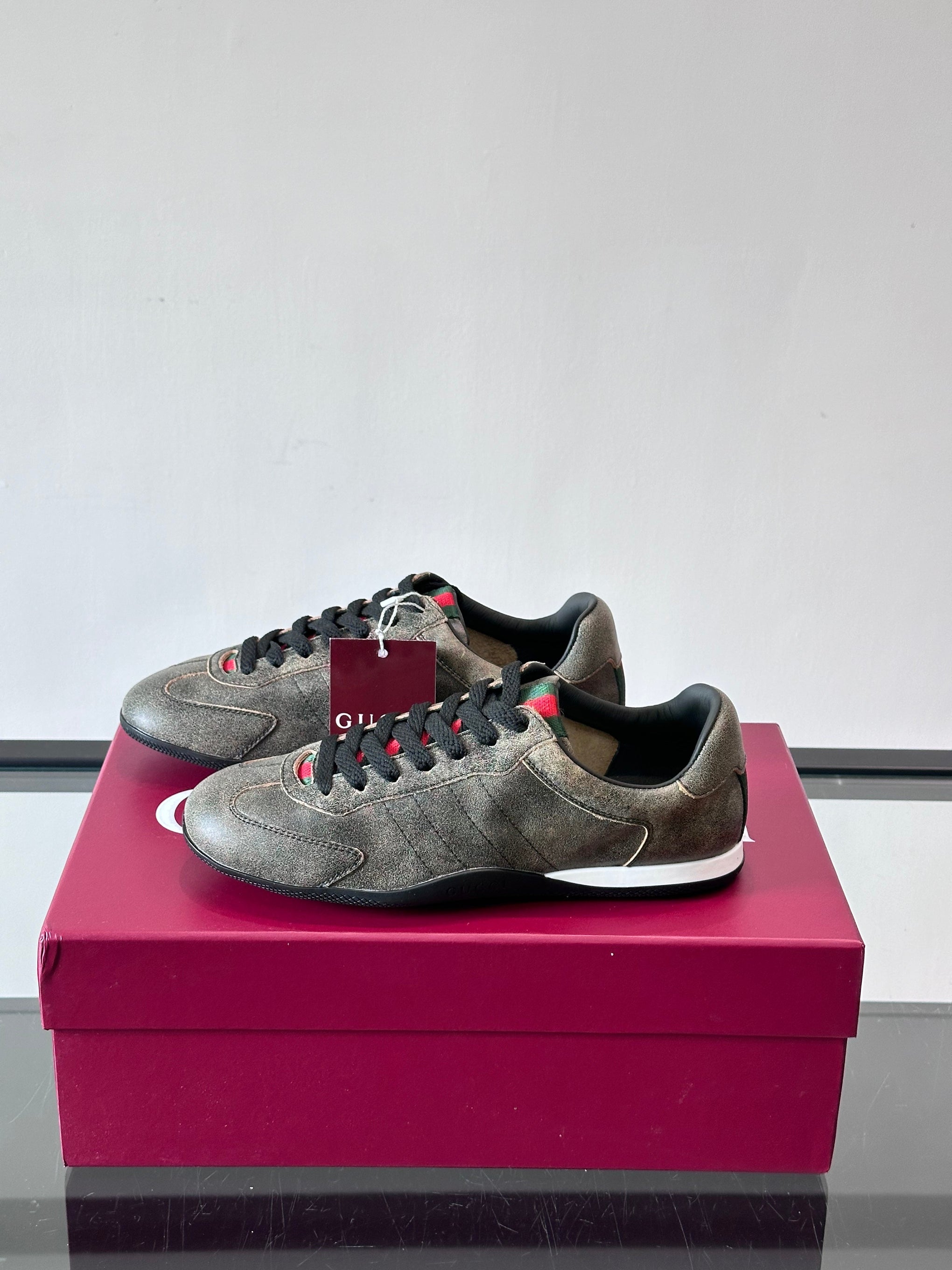 GG SHIFT SNEAKERS