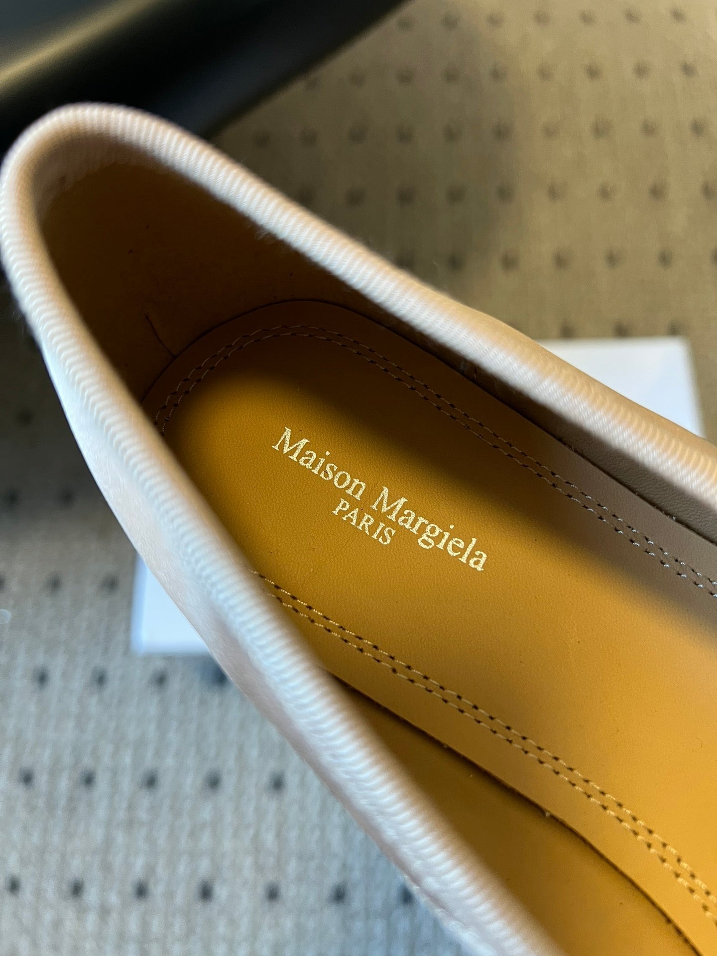 MAISON M TABI BALLET FLATS