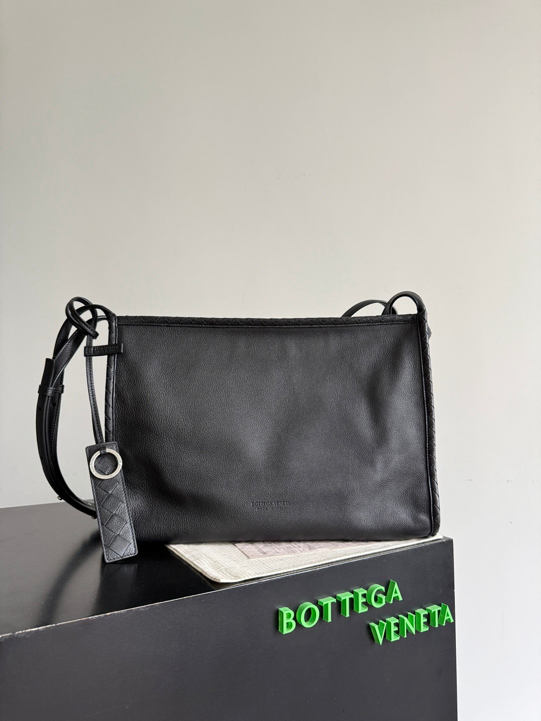 BOTT V CORRIER MESSENGER BAG