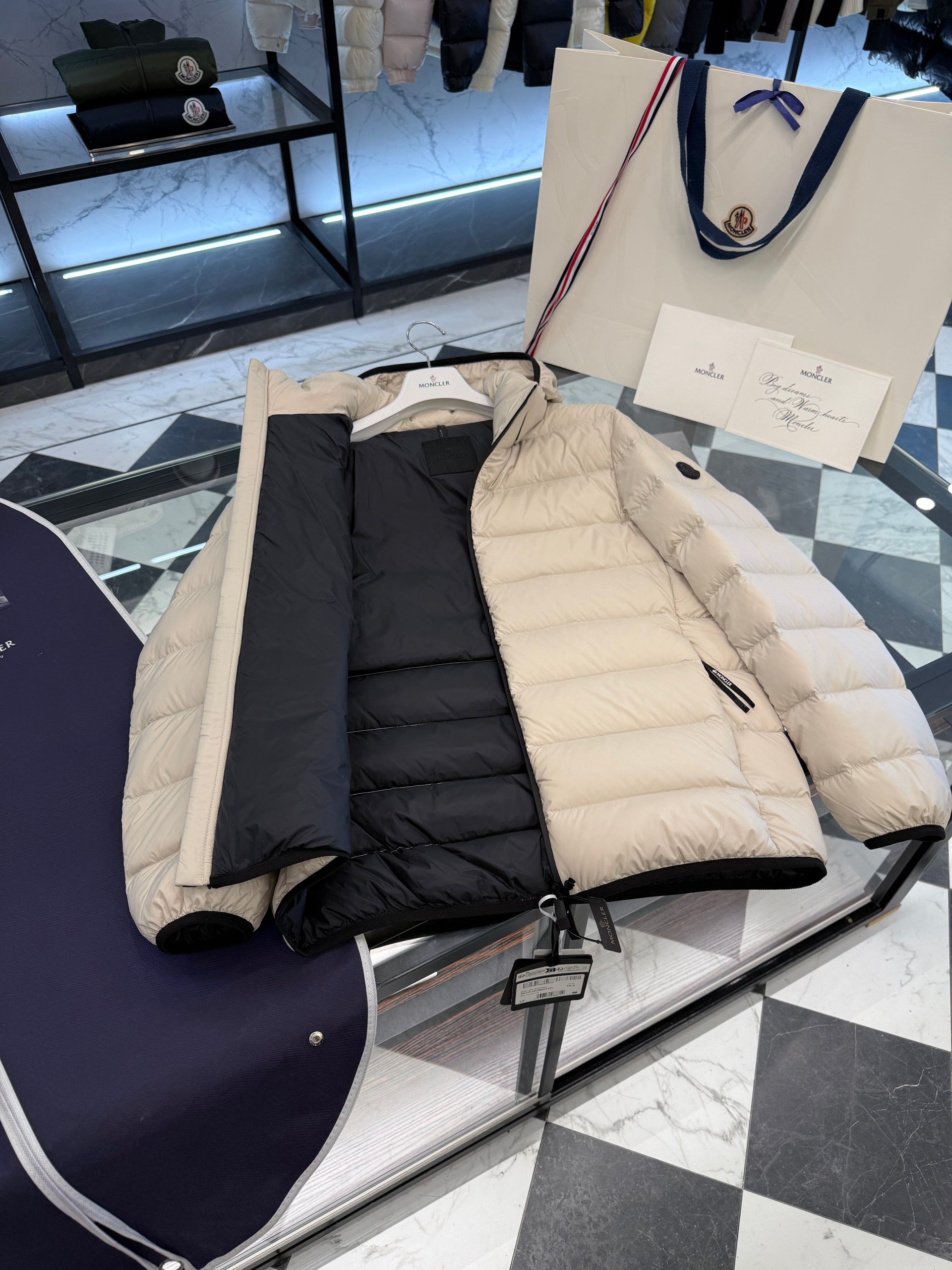 MONC JELUZ JACKET
