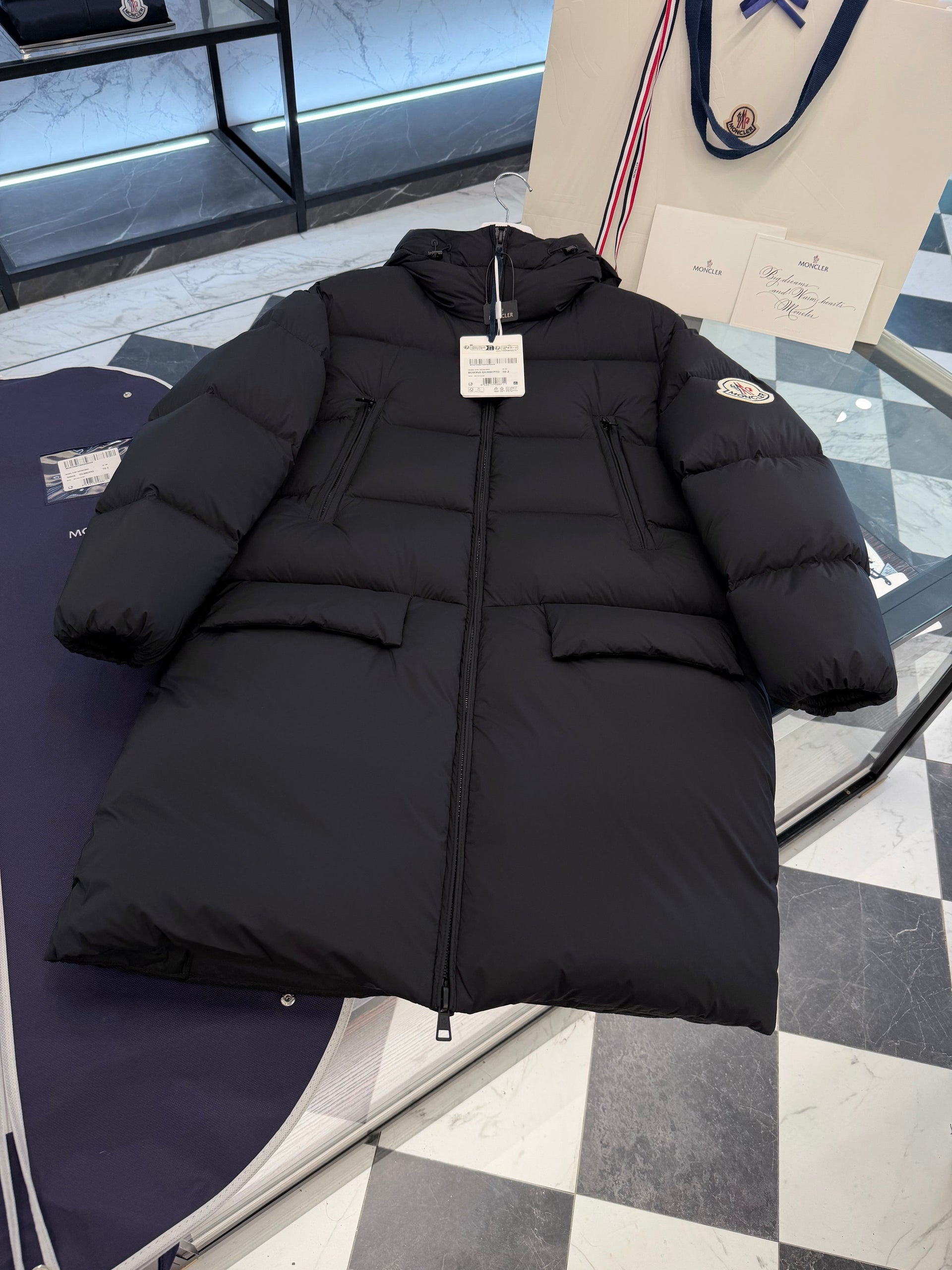 MONC BOSONA COAT