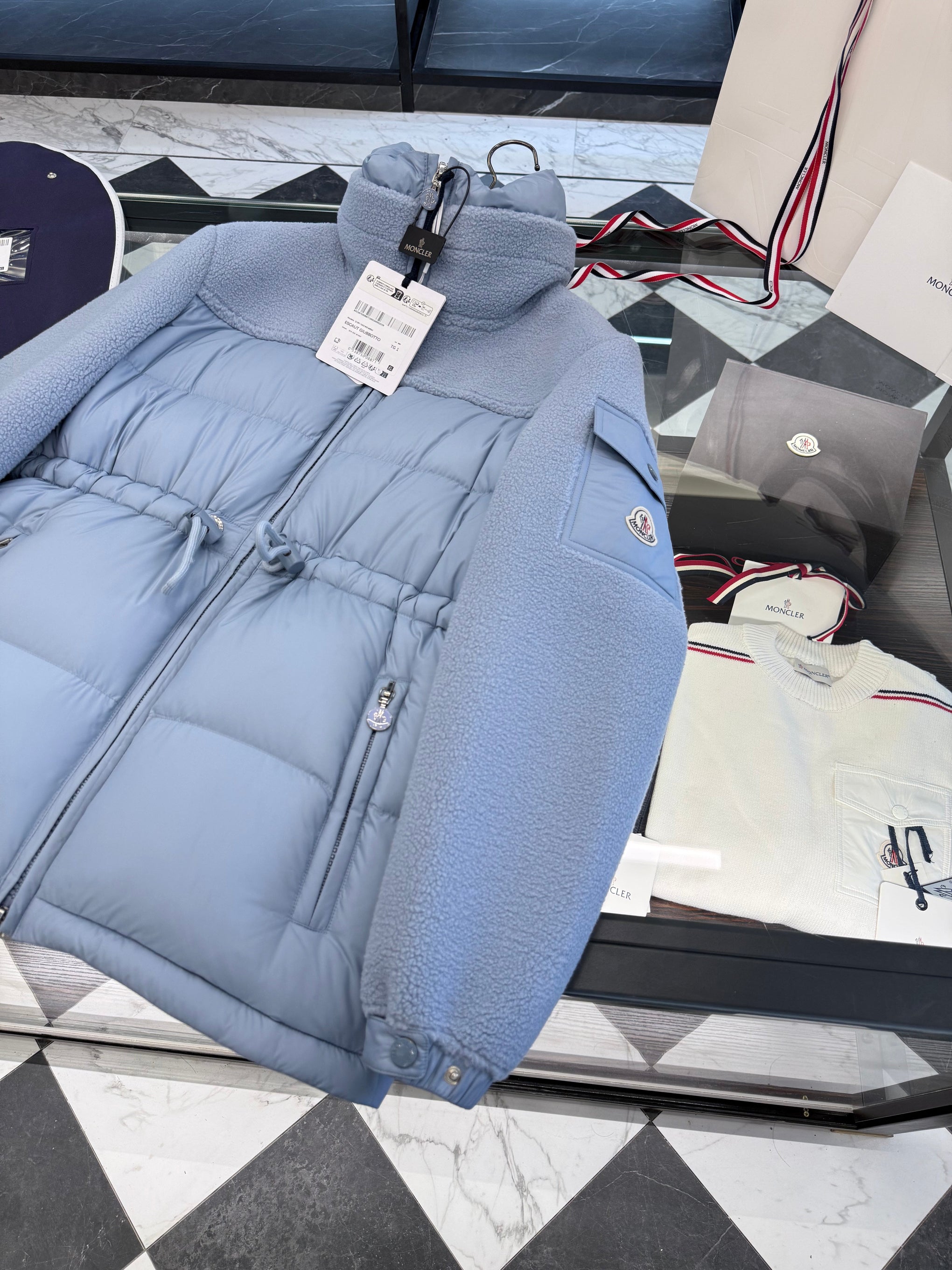 MONC ESCAUT JACKET