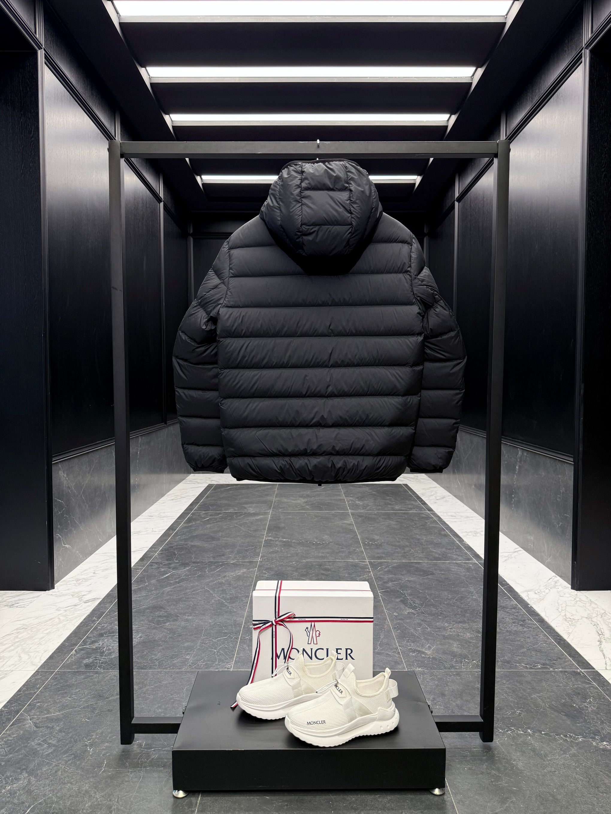 MONC JELUZ JACKET
