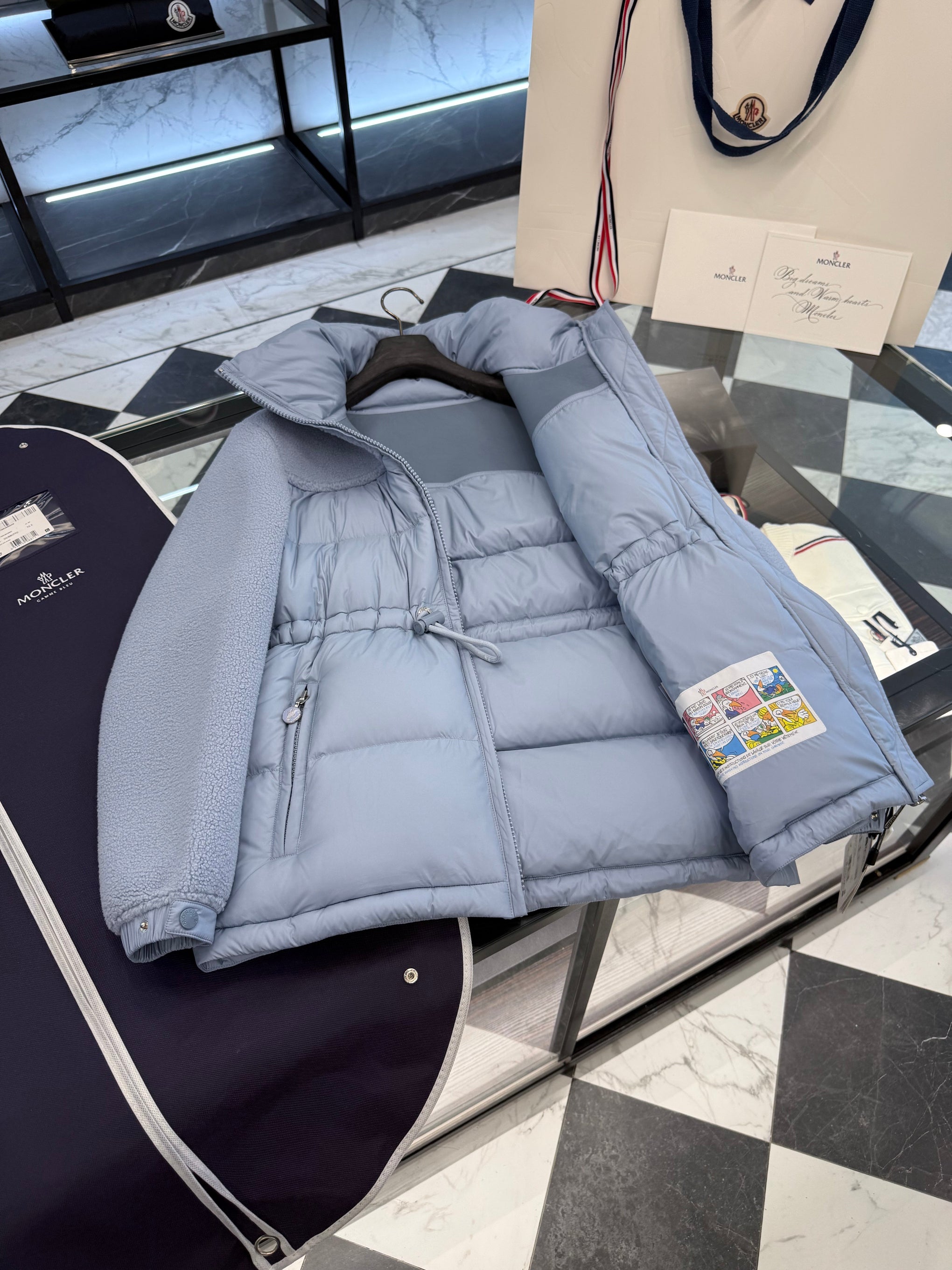 MONC ESCAUT JACKET