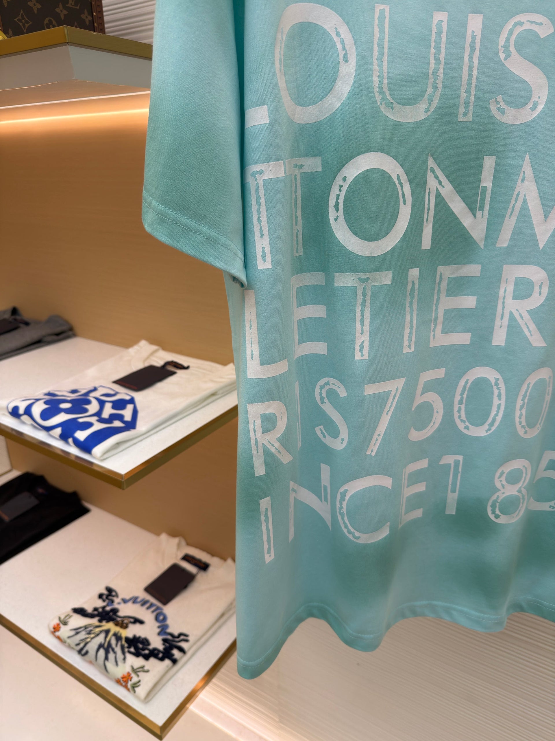LOU T-SHIRT