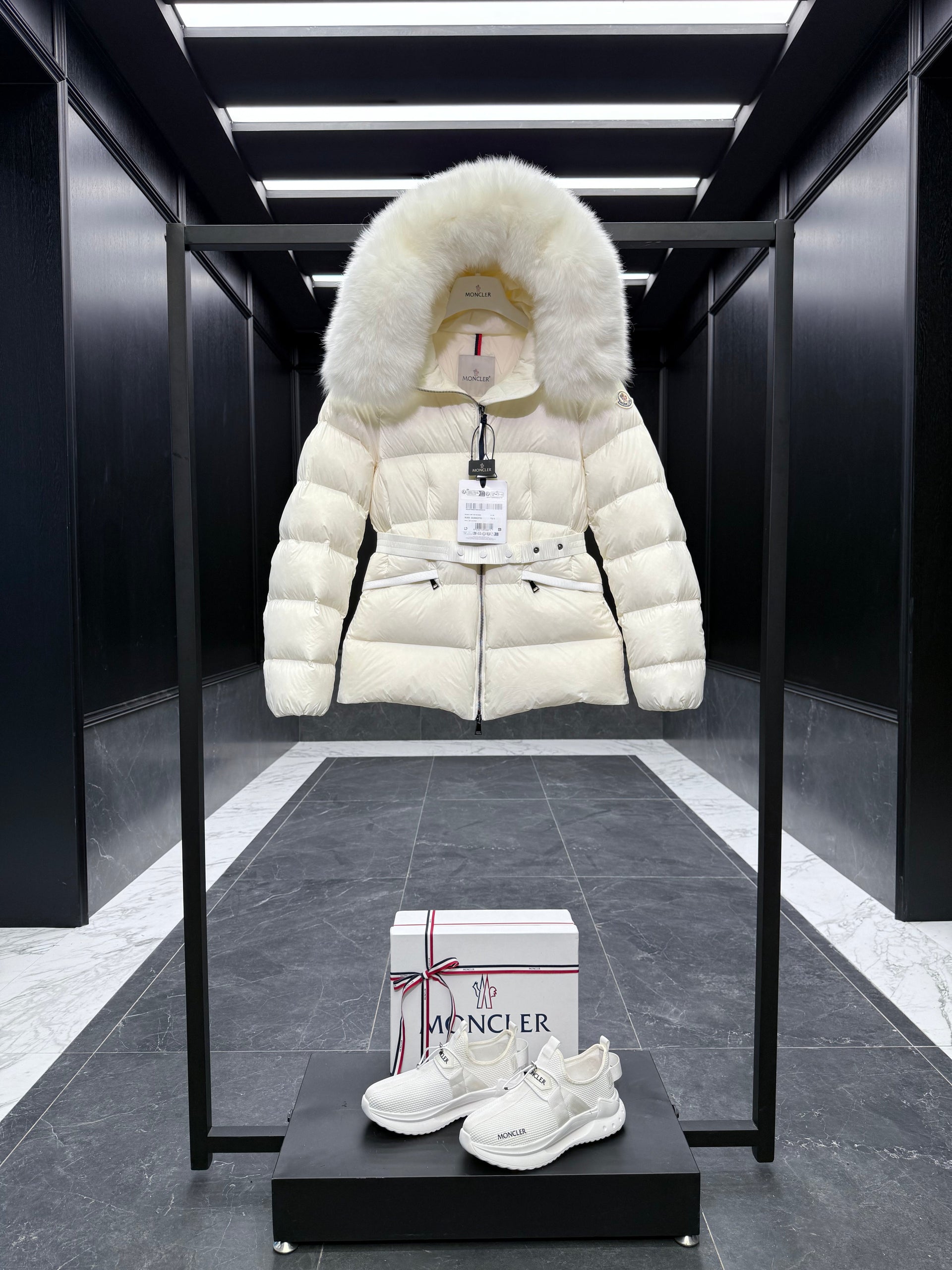 MONC BOED JACKET