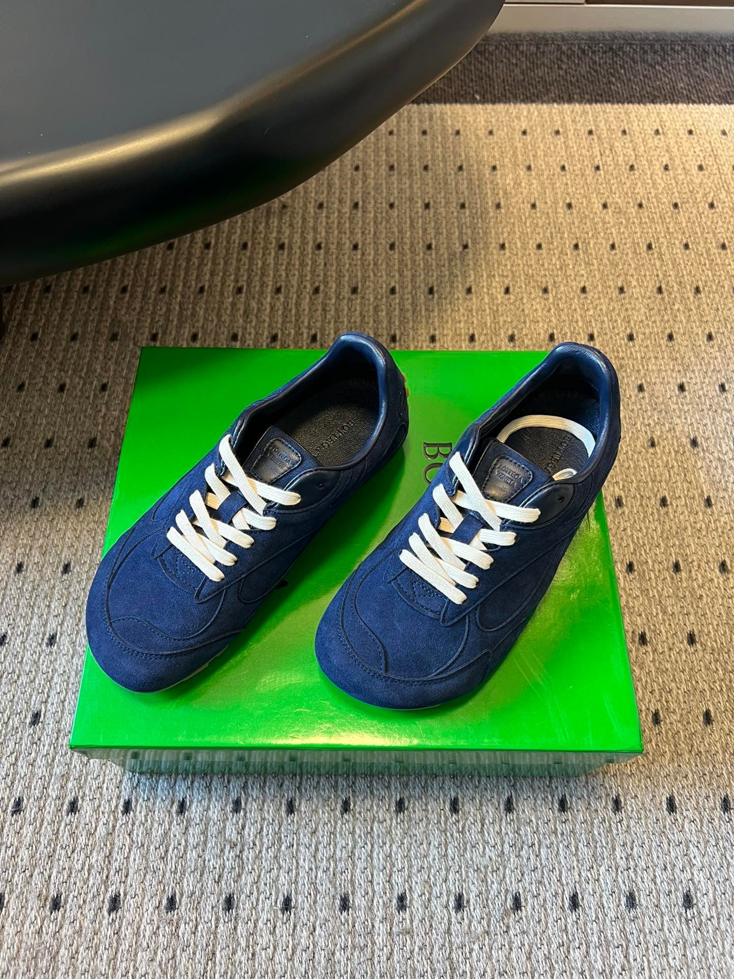 BOTT V ORBIT SNEAKER