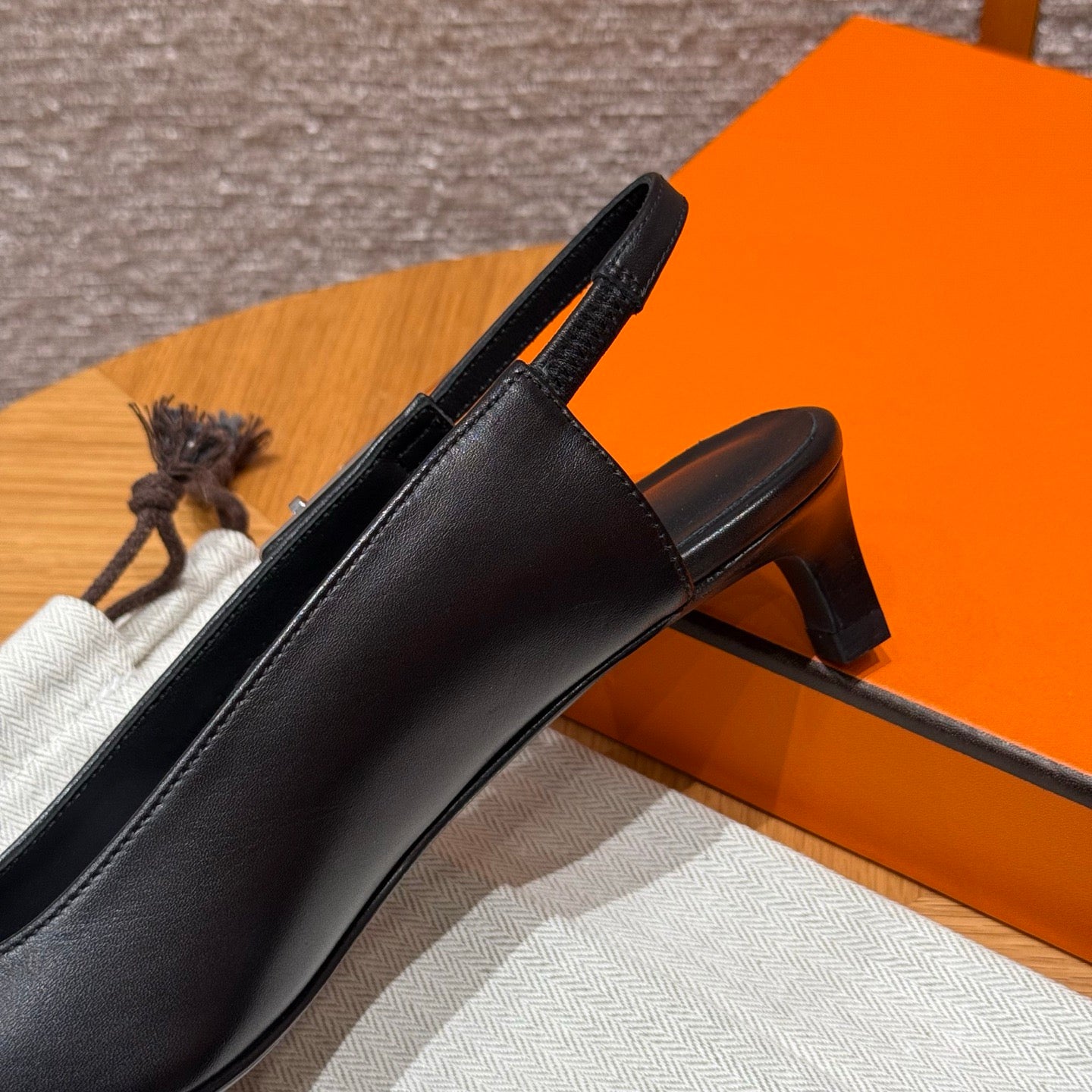 HERM LOVER 40 PUMPS
