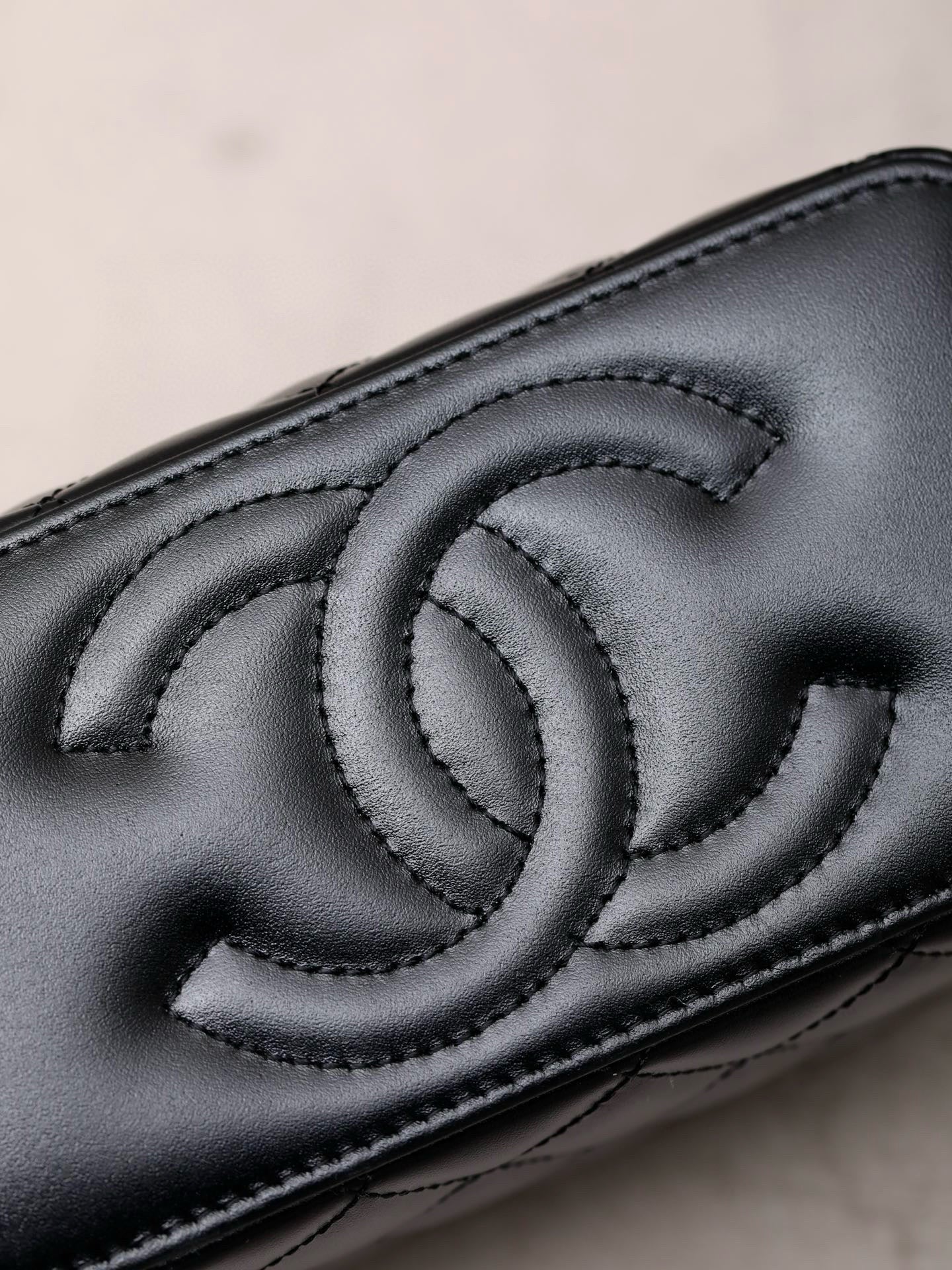 CC VANITY CASE BAG