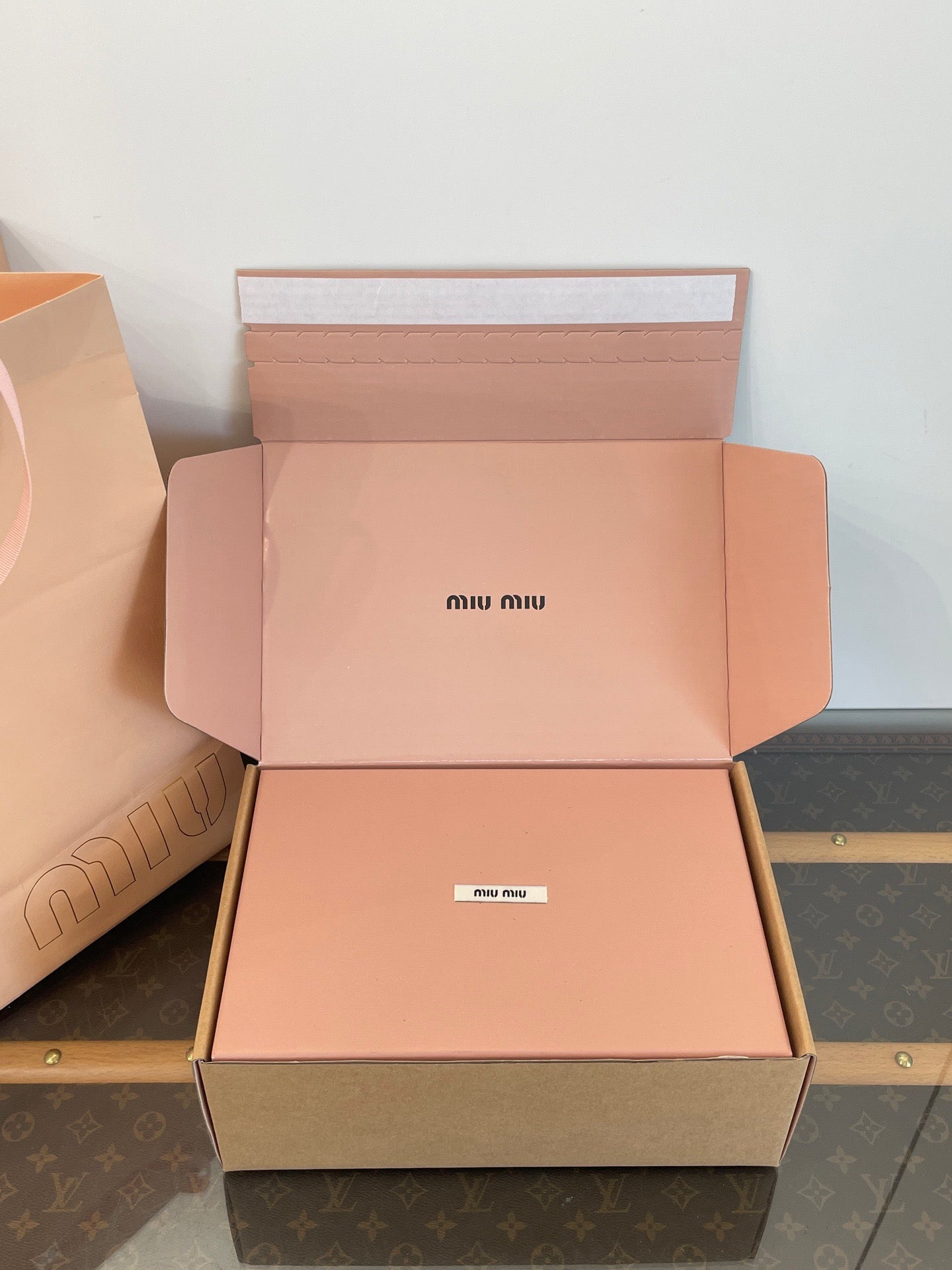 MIU M SNEAKERS
