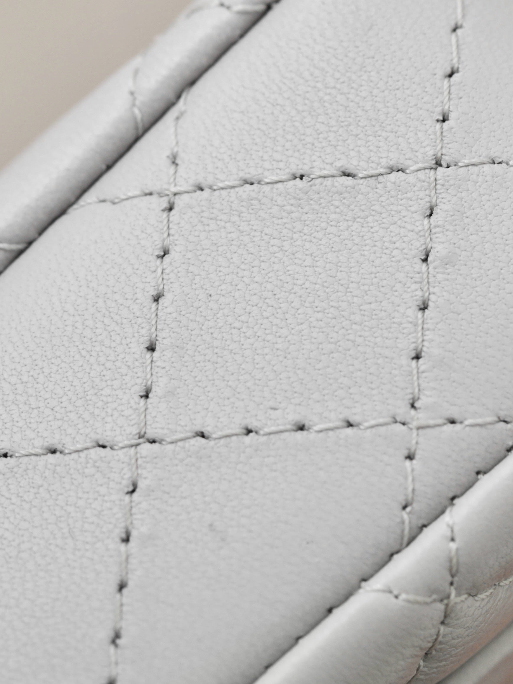 CC 25A MINI CLASSIC FLAP BAG