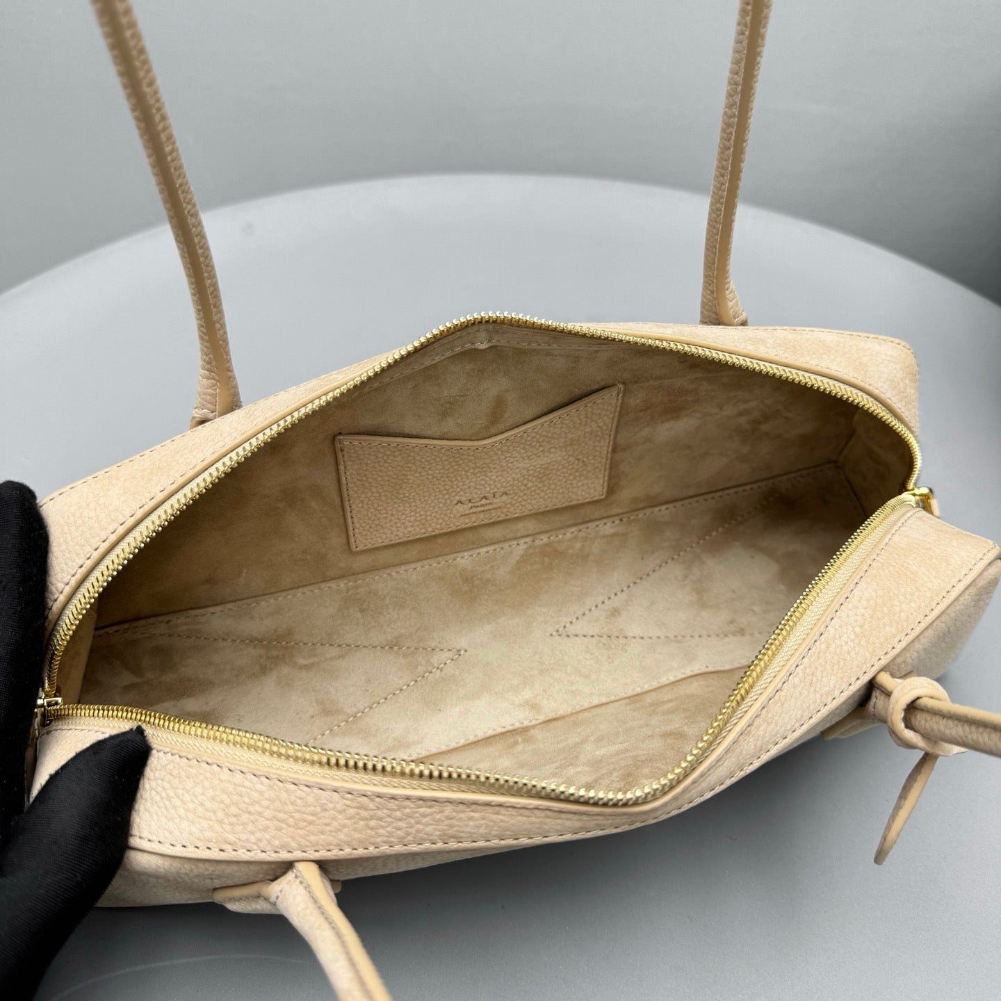 ALAIA LE TECKEL MEDIUM BAG