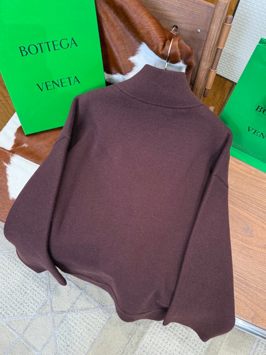 BOTT V JUMPER