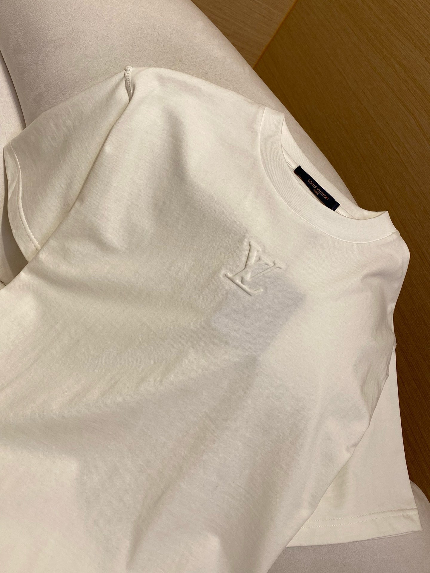 LOU T-SHIRT